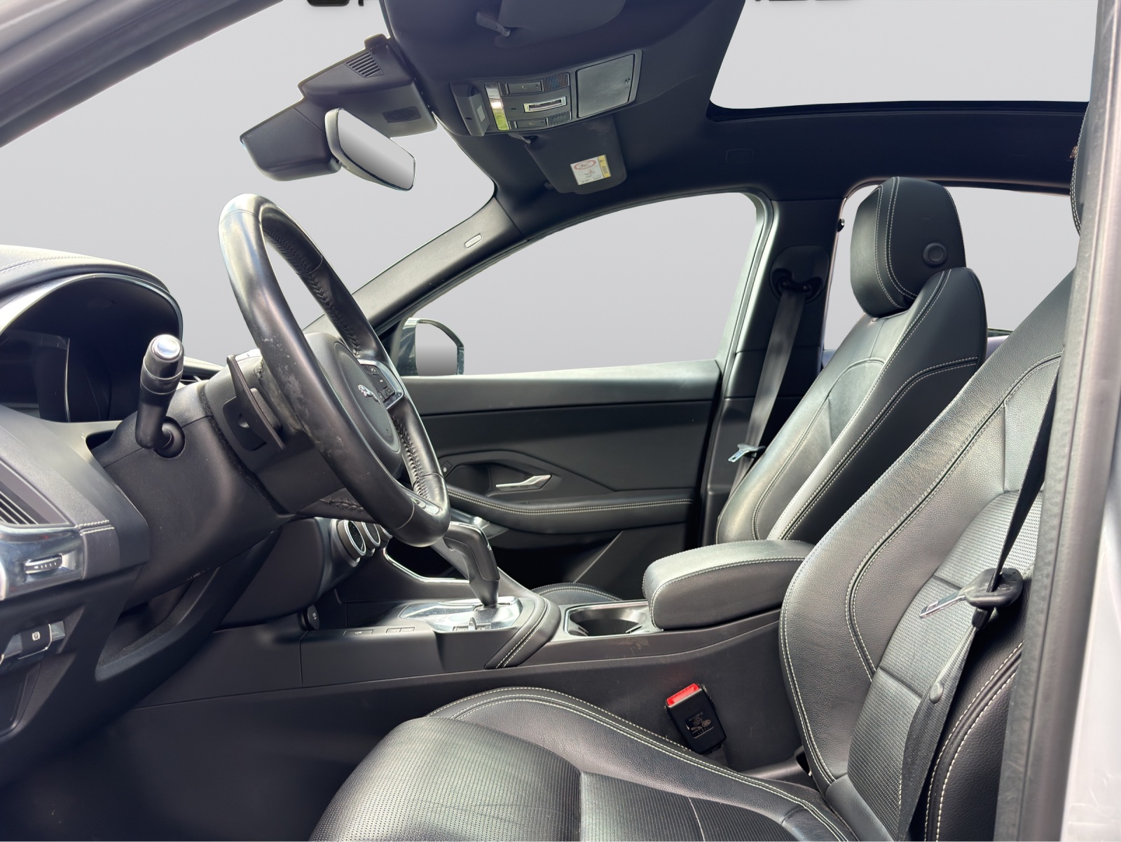 JAGUAR E-Pace 2.0 P250 S AWD Automatik-image-9