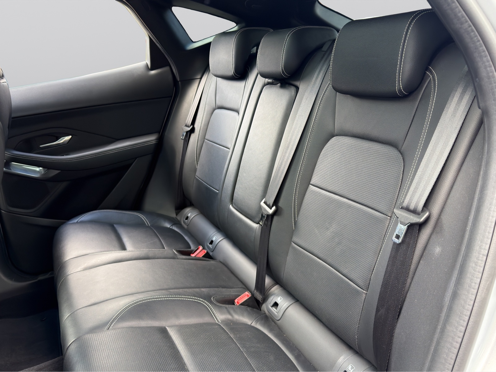 JAGUAR E-Pace 2.0 P250 S AWD Automatik-image-7