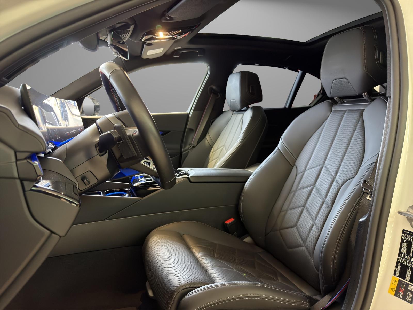 BMW i5 M60 xDrive M-SportPaket Pro-image-11