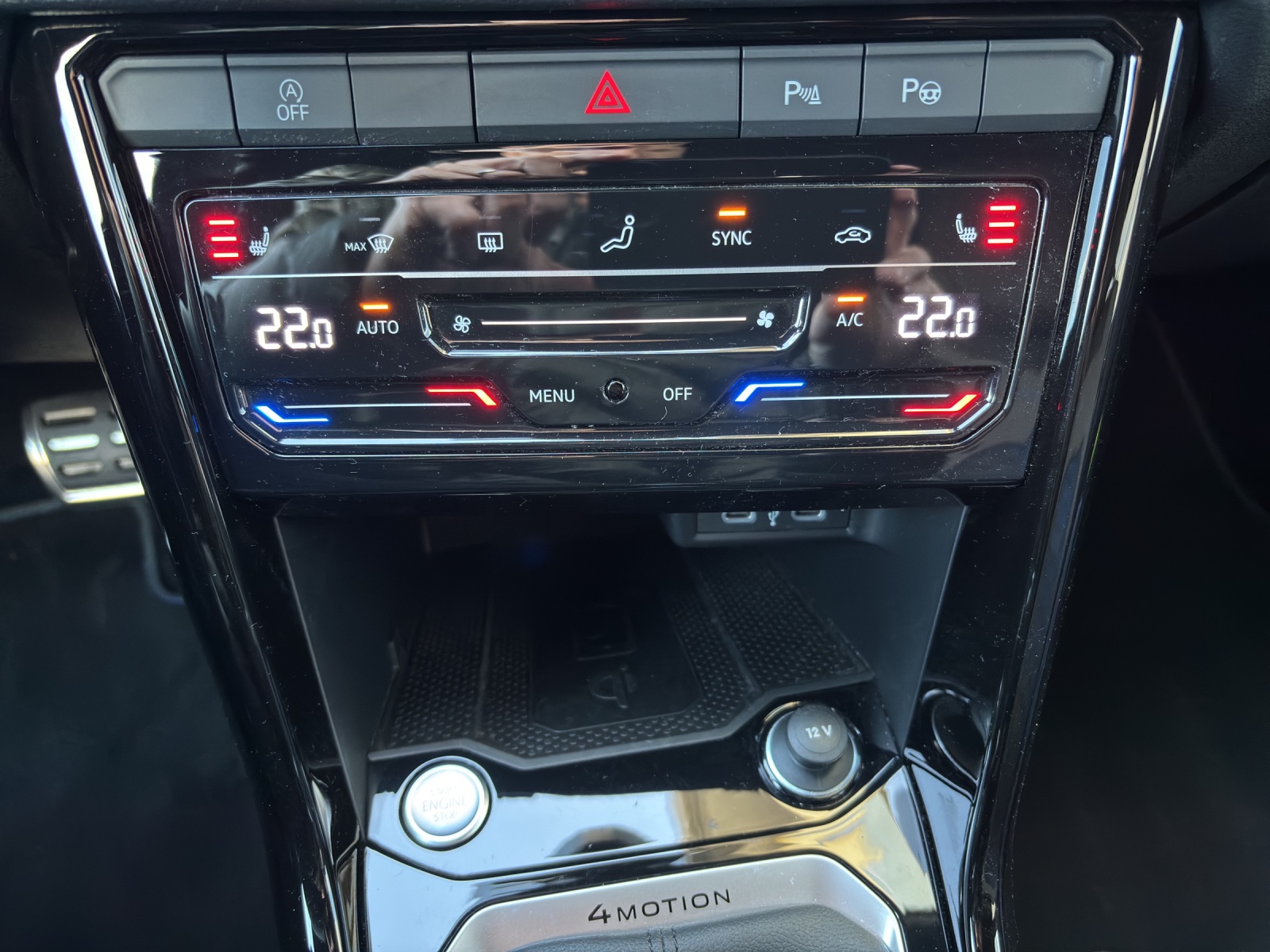 VW New T-Roc 2.0 TSI R DSG 4Motion mit Akrapovic & Winterräder-image-17