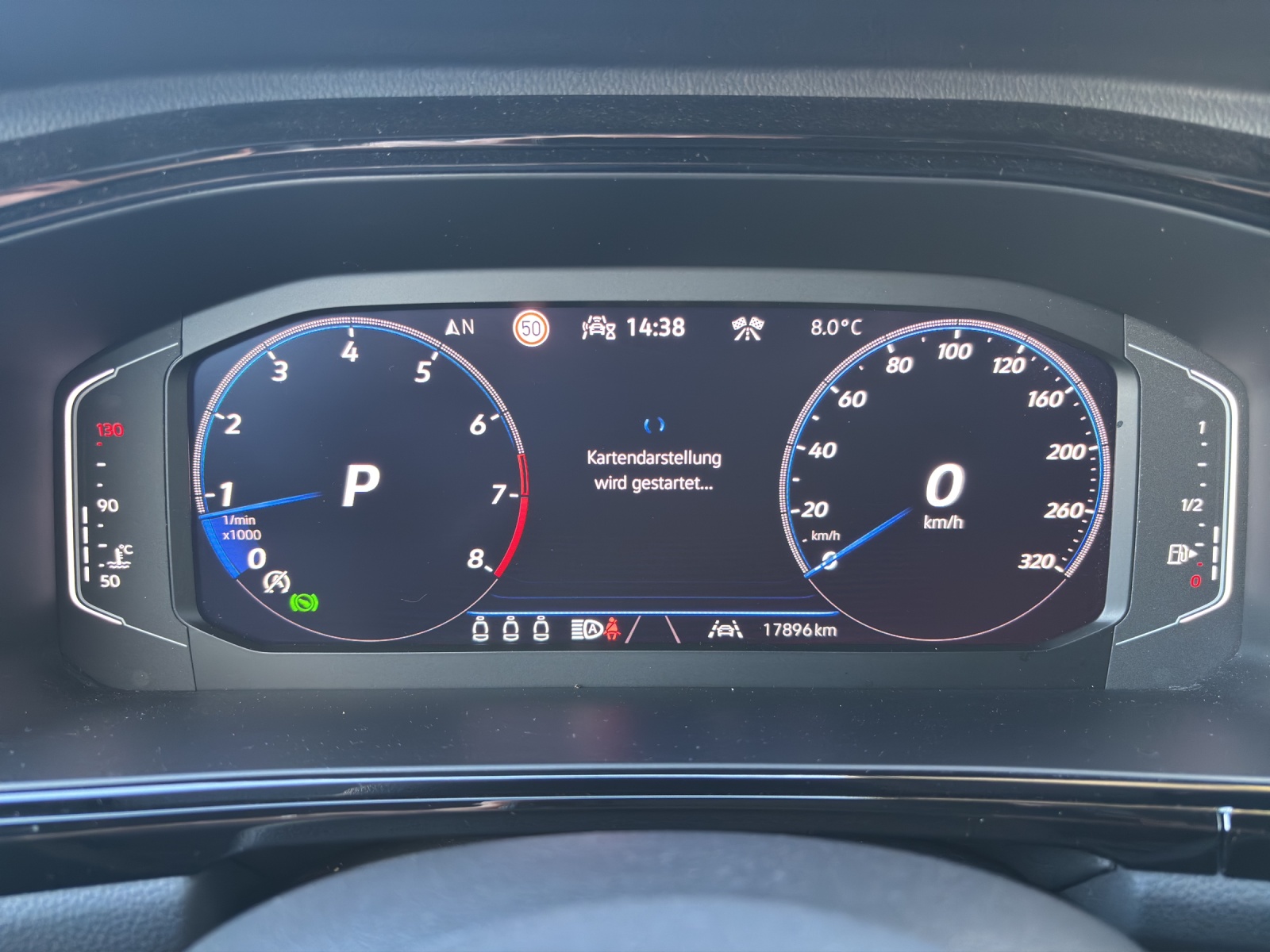 VW New T-Roc 2.0 TSI R DSG 4Motion mit Akrapovic & Winterräder-image-15
