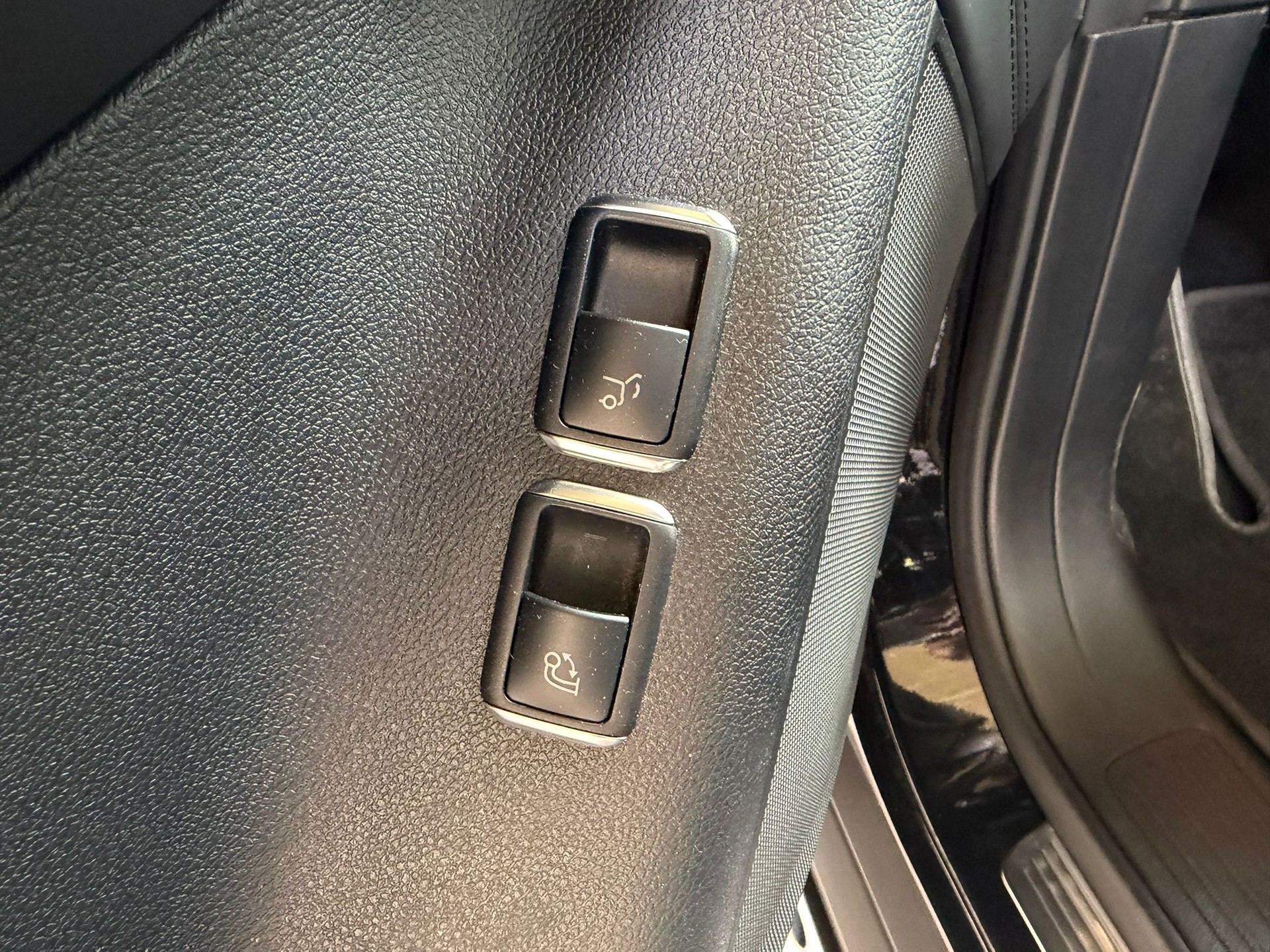 MERCEDES-BENZ GLE Coupé 63 S AMG 4Matic Speedshift-image-15