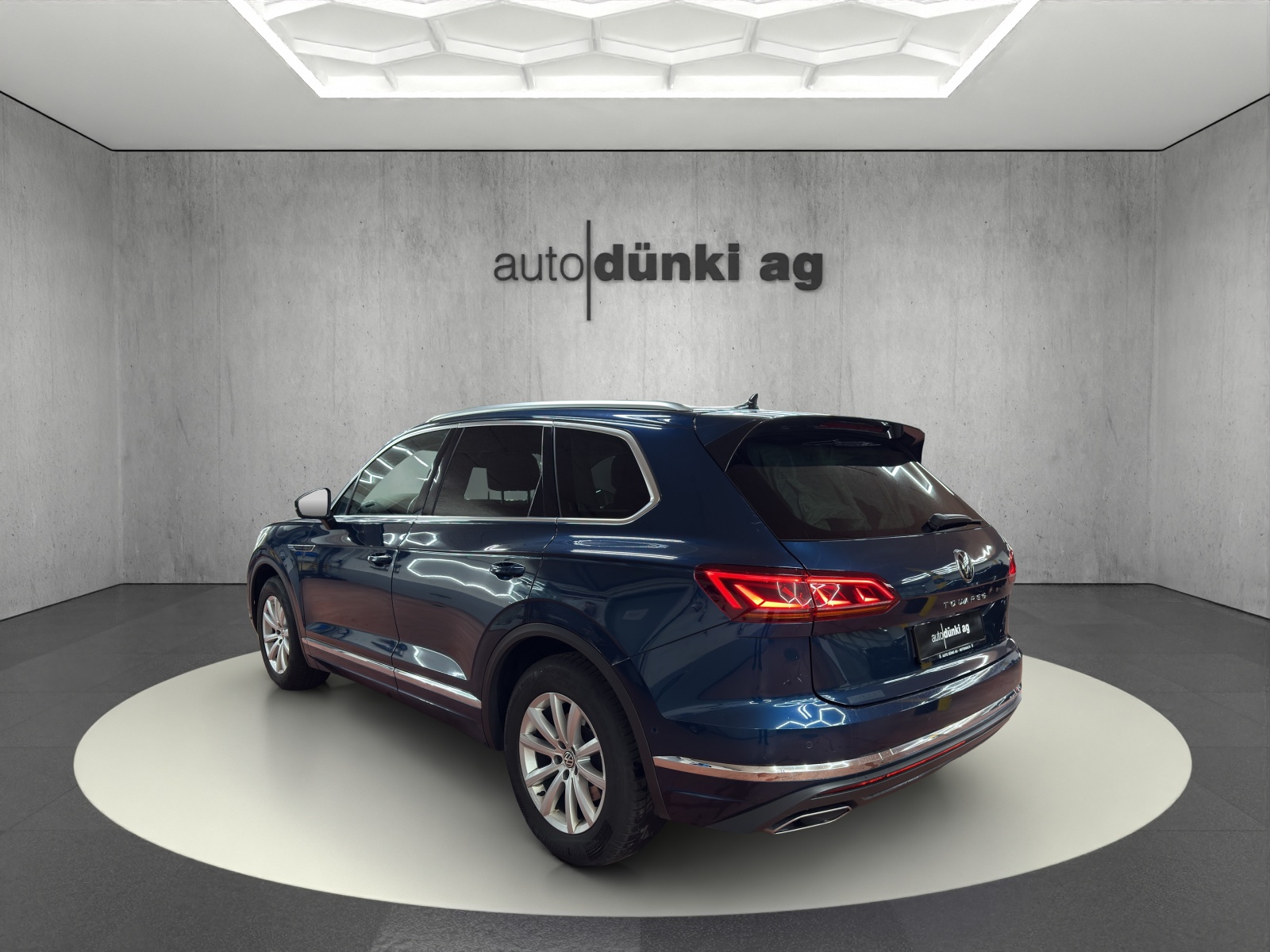 VW Touareg 3.0 TDI Elegance Tiptronic-showroom-element-1