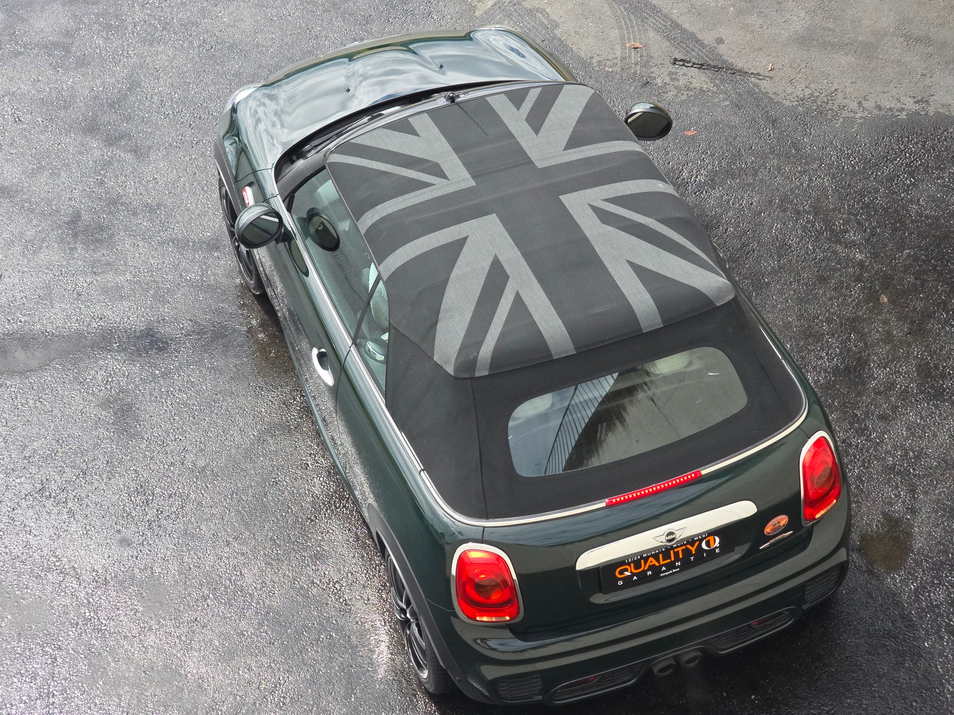 MINI Cooper John Cooper Works Cabriolet Steptronic-image-8