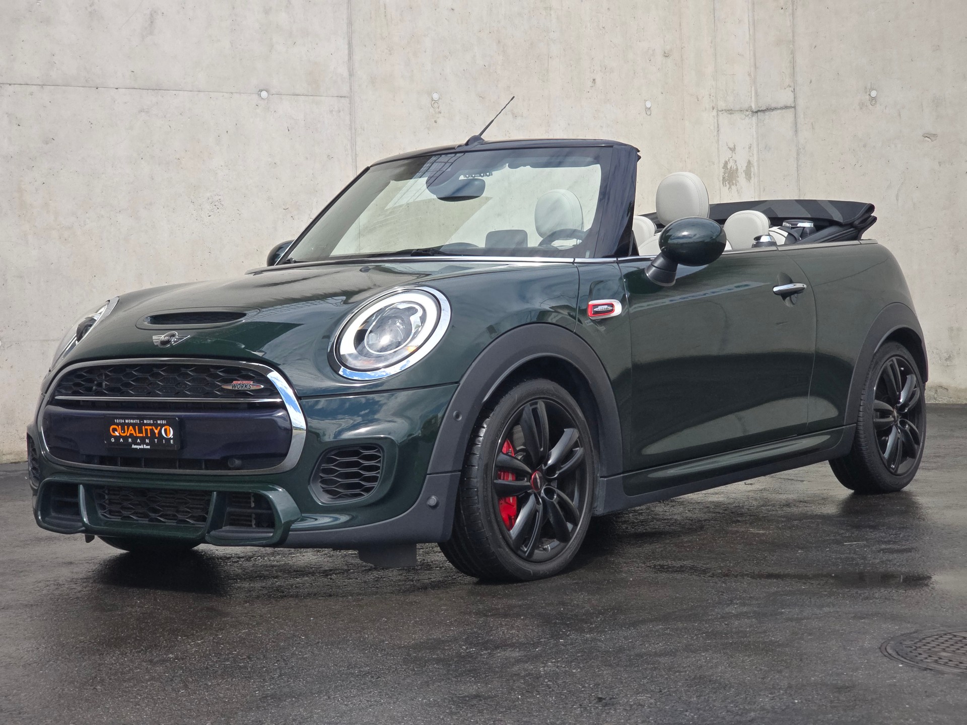 MINI Cooper John Cooper Works Cabriolet Steptronic-image-2