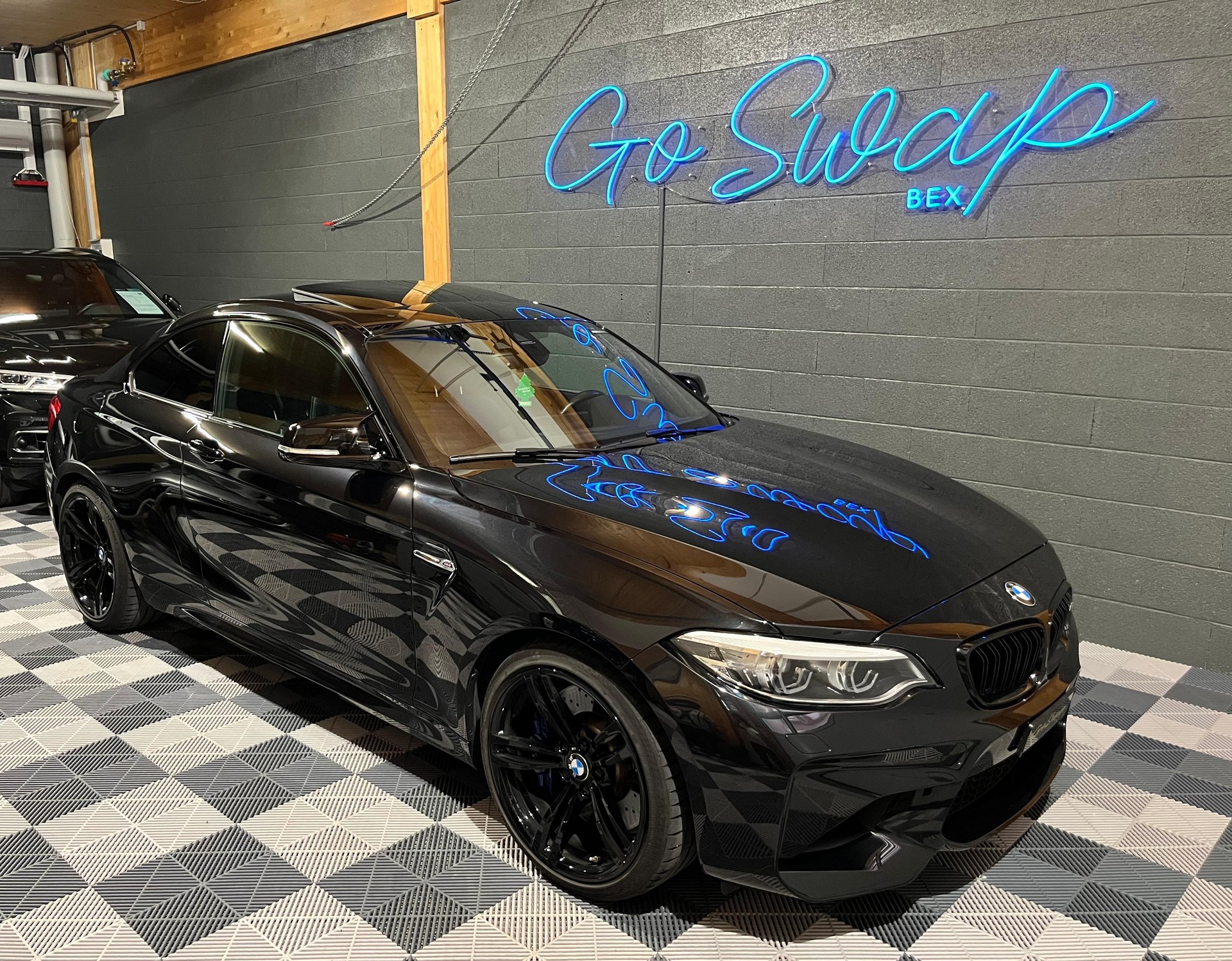 BMW M2 Drivelogic