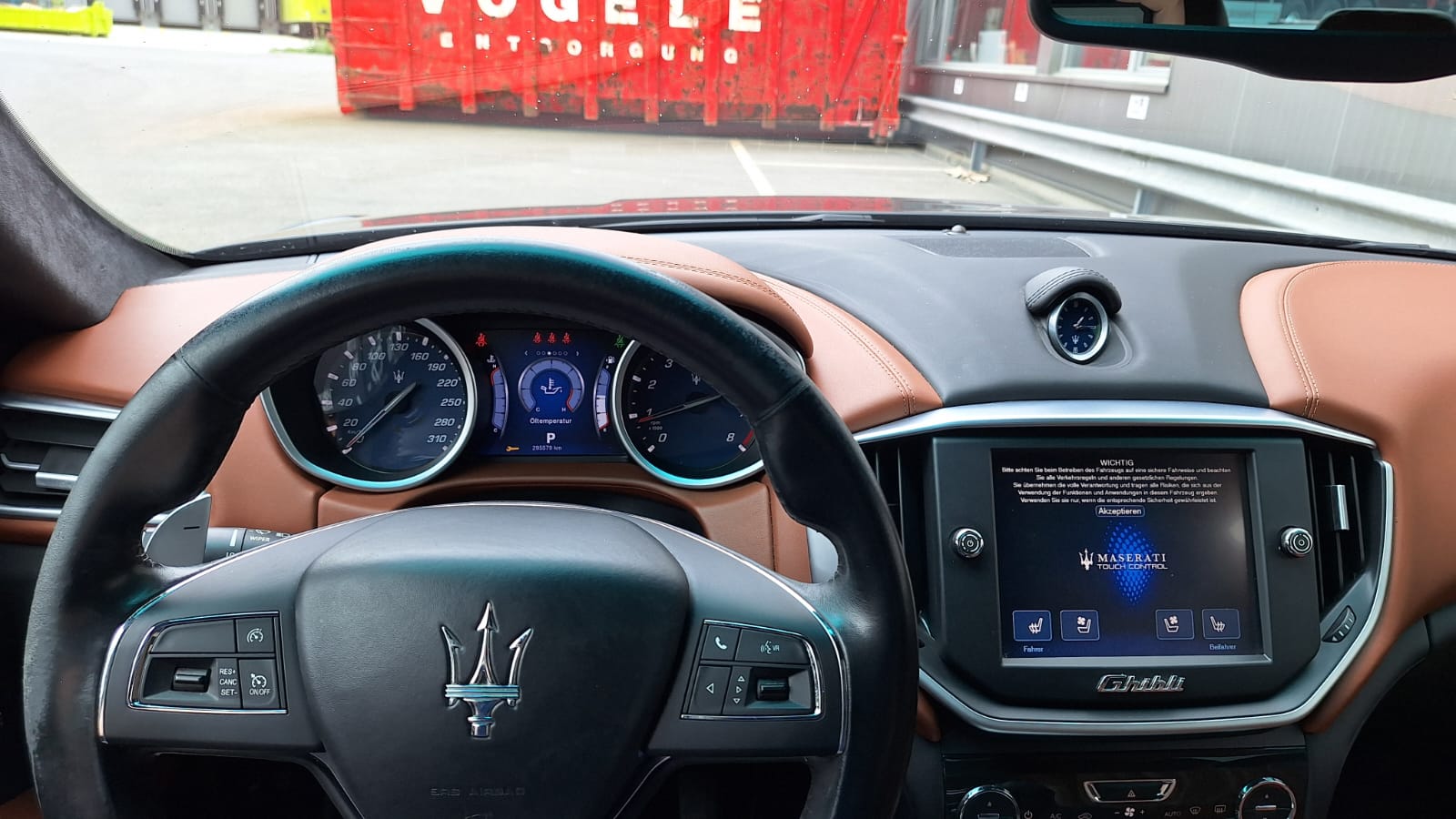MASERATI Ghibli S Q4 3.0 V6 Automatica-image-5