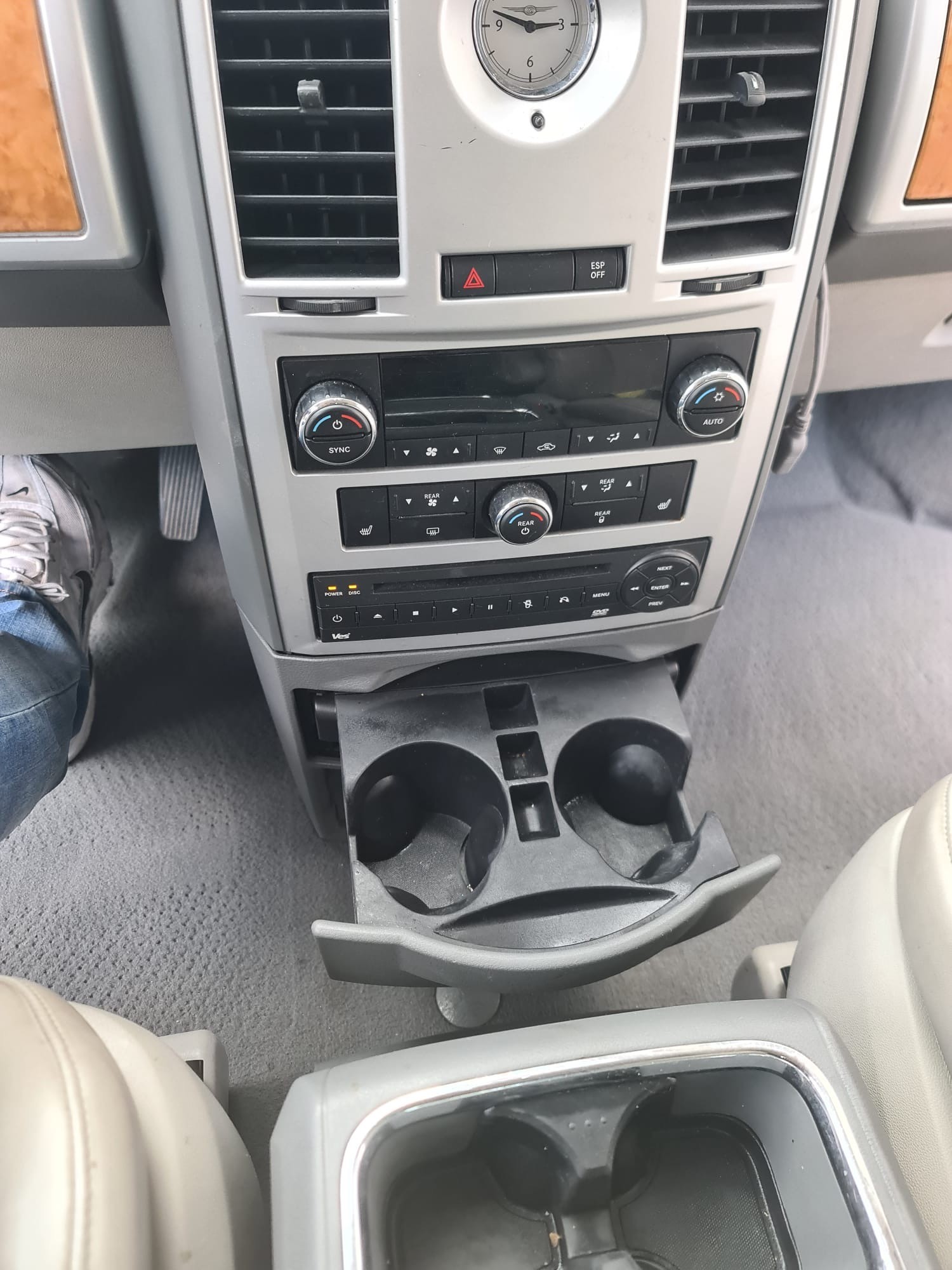 CHRYSLER TOWN COUNTRY Family 4.0l Benzin-image-10