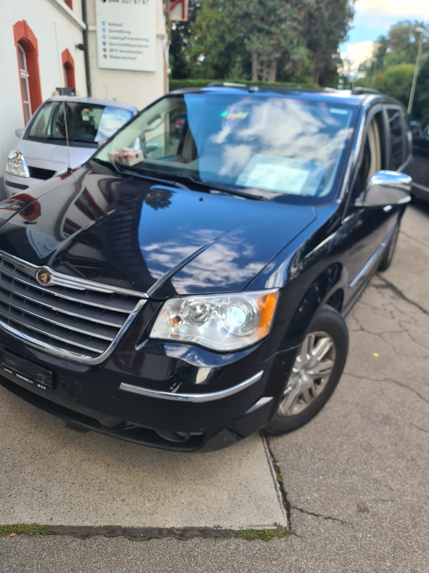 CHRYSLER TOWN COUNTRY Family 4.0l Benzin-image-1