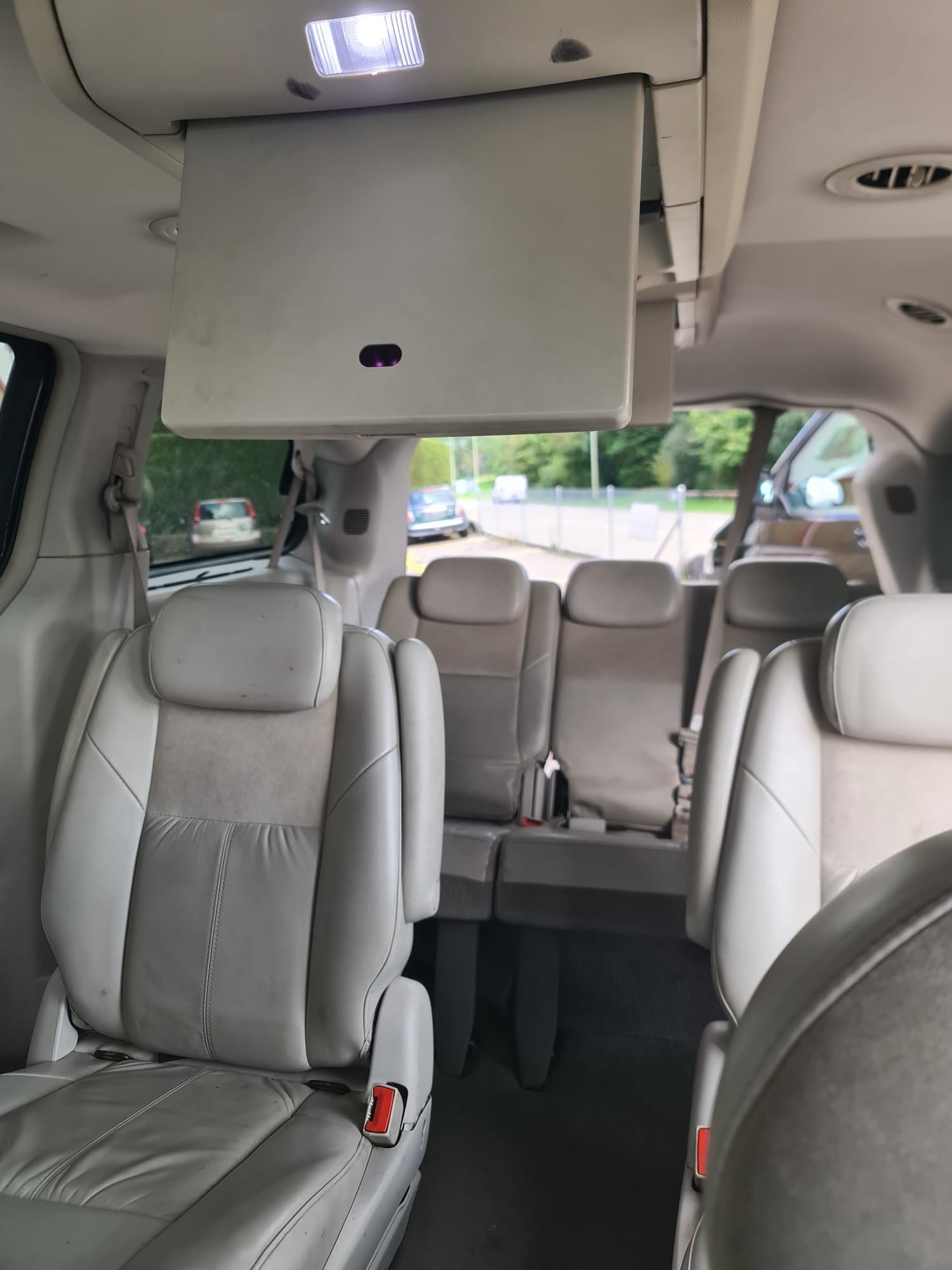 CHRYSLER TOWN COUNTRY Family 4.0l Benzin-image-3