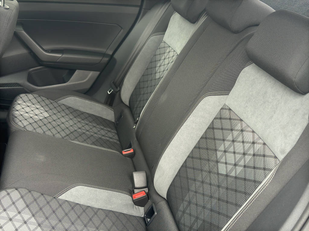 VW Taigo 1.0 TSI R-Line DSG-image-9