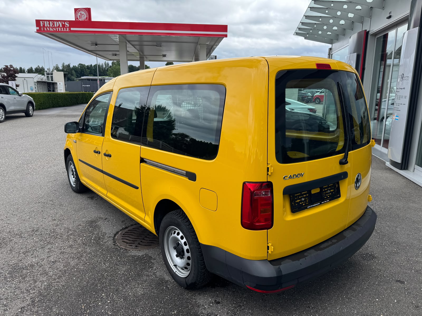 VW Caddy Maxi 1.0TSI BlueMotion Technology-showroom-element-1
