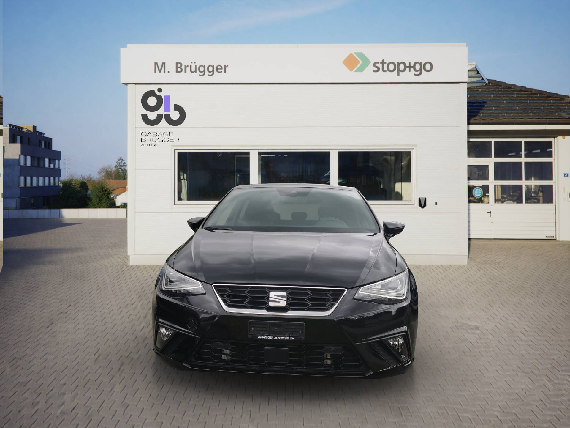 SEAT Ibiza 1.0 TSI 110 FR DSG-image-1