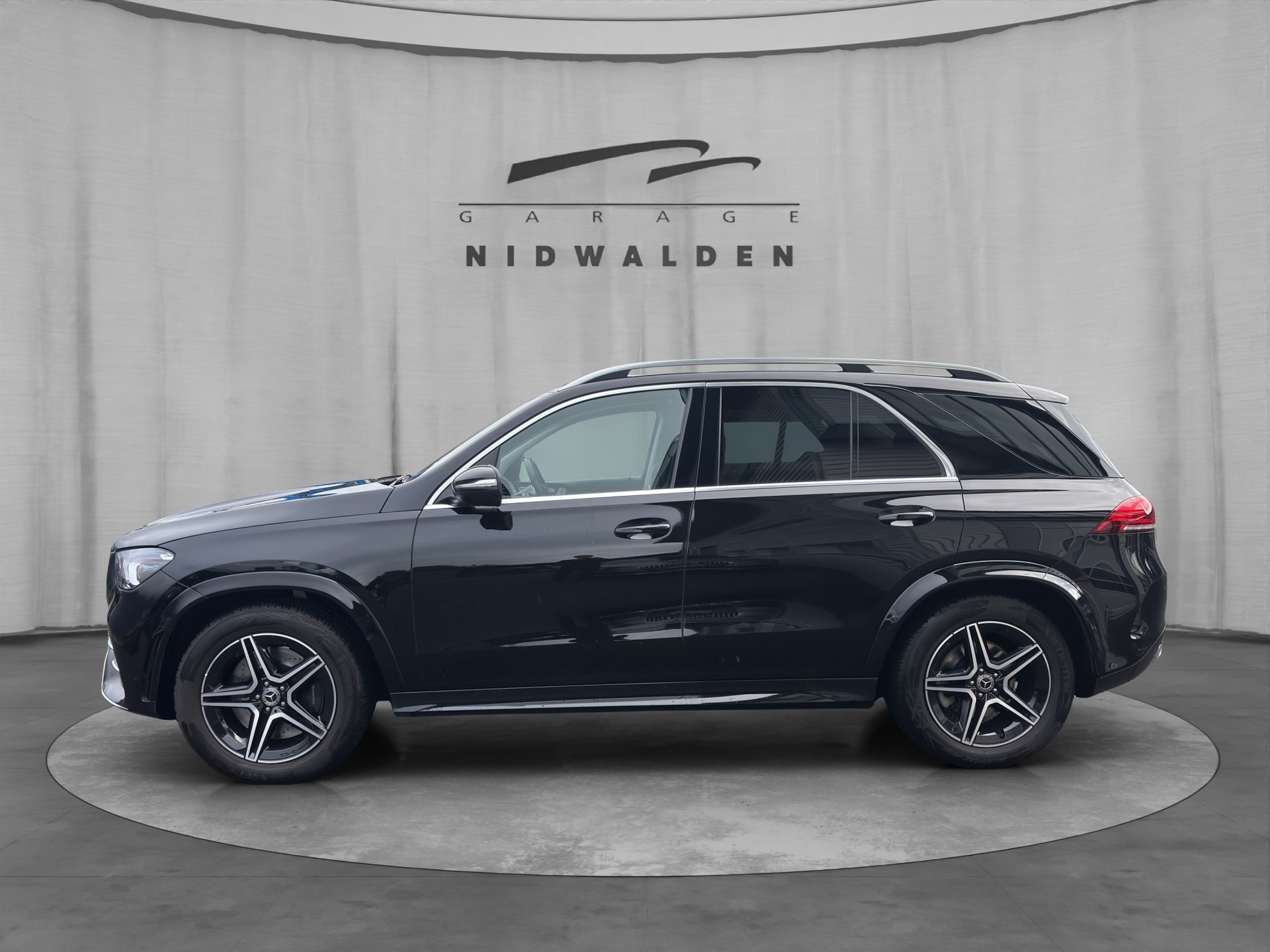 MERCEDES-BENZ GLE 450 4Matic AMG Line 9G-Tronic-image-2