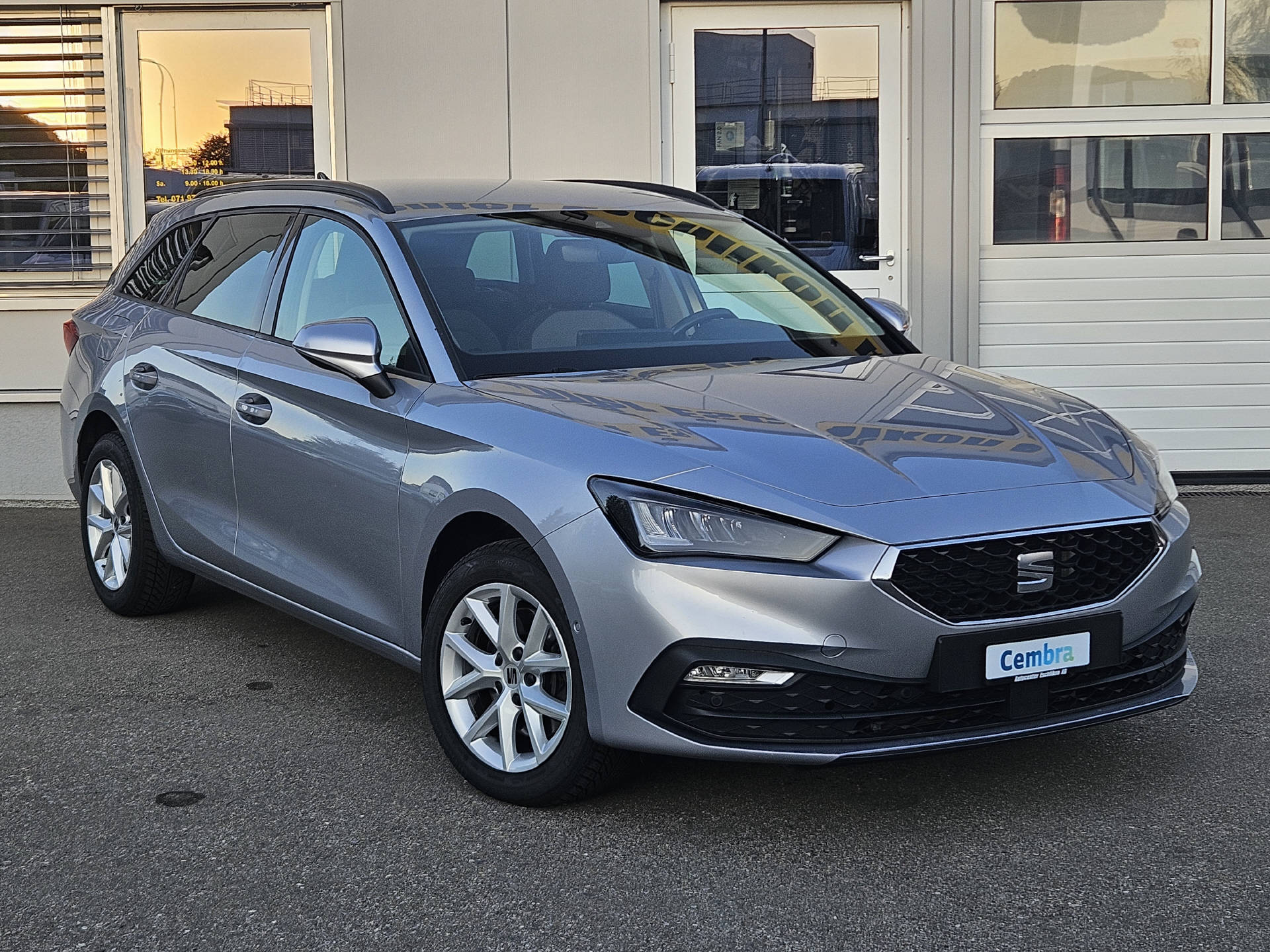 SEAT Leon ST 2.0 TDI Style DSG* Navi * Abstandsregeltempomat ACC *-showroom-element-2