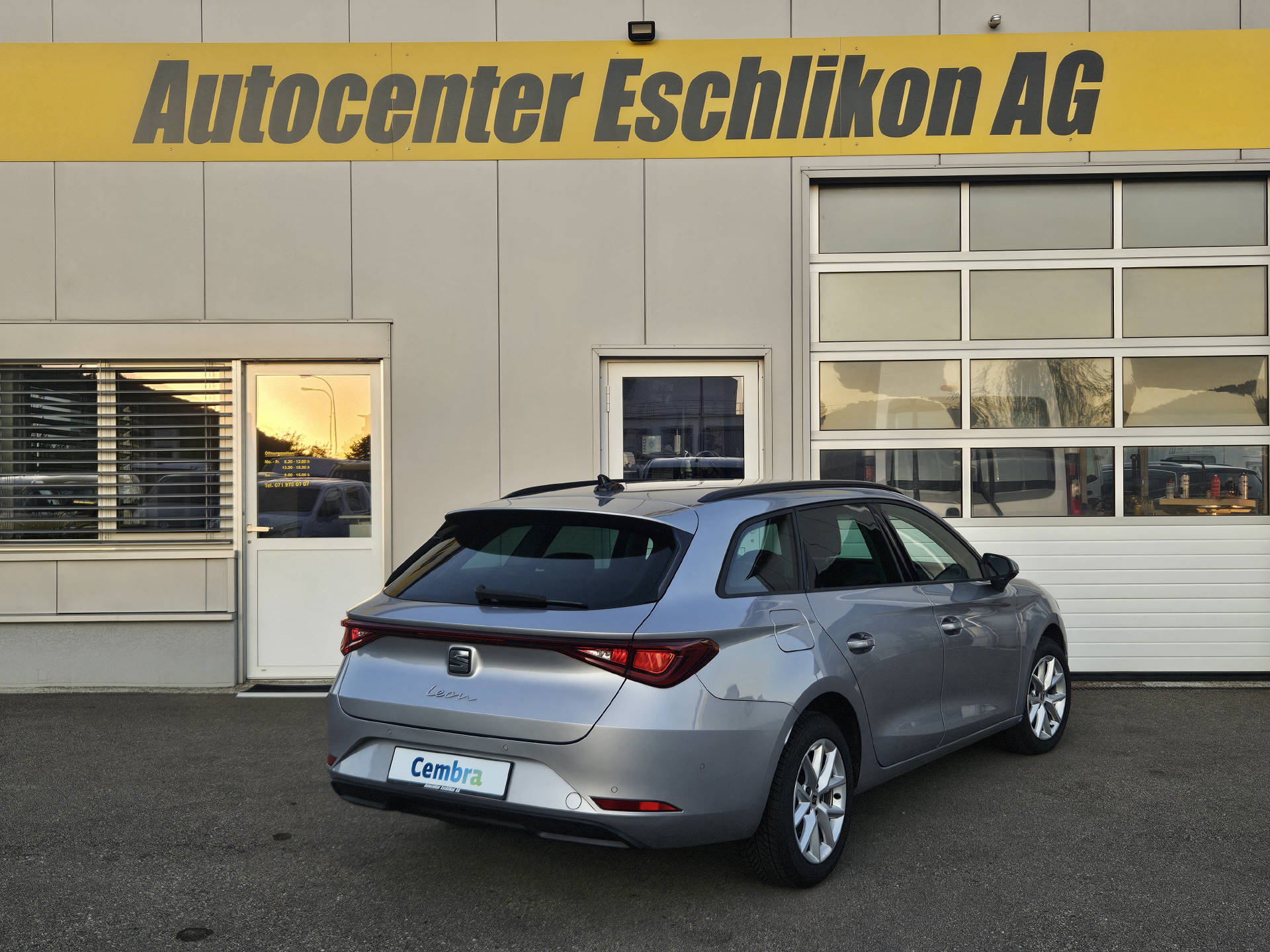 SEAT Leon ST 2.0 TDI Style DSG* Navi * Abstandsregeltempomat ACC *-showroom-element-3