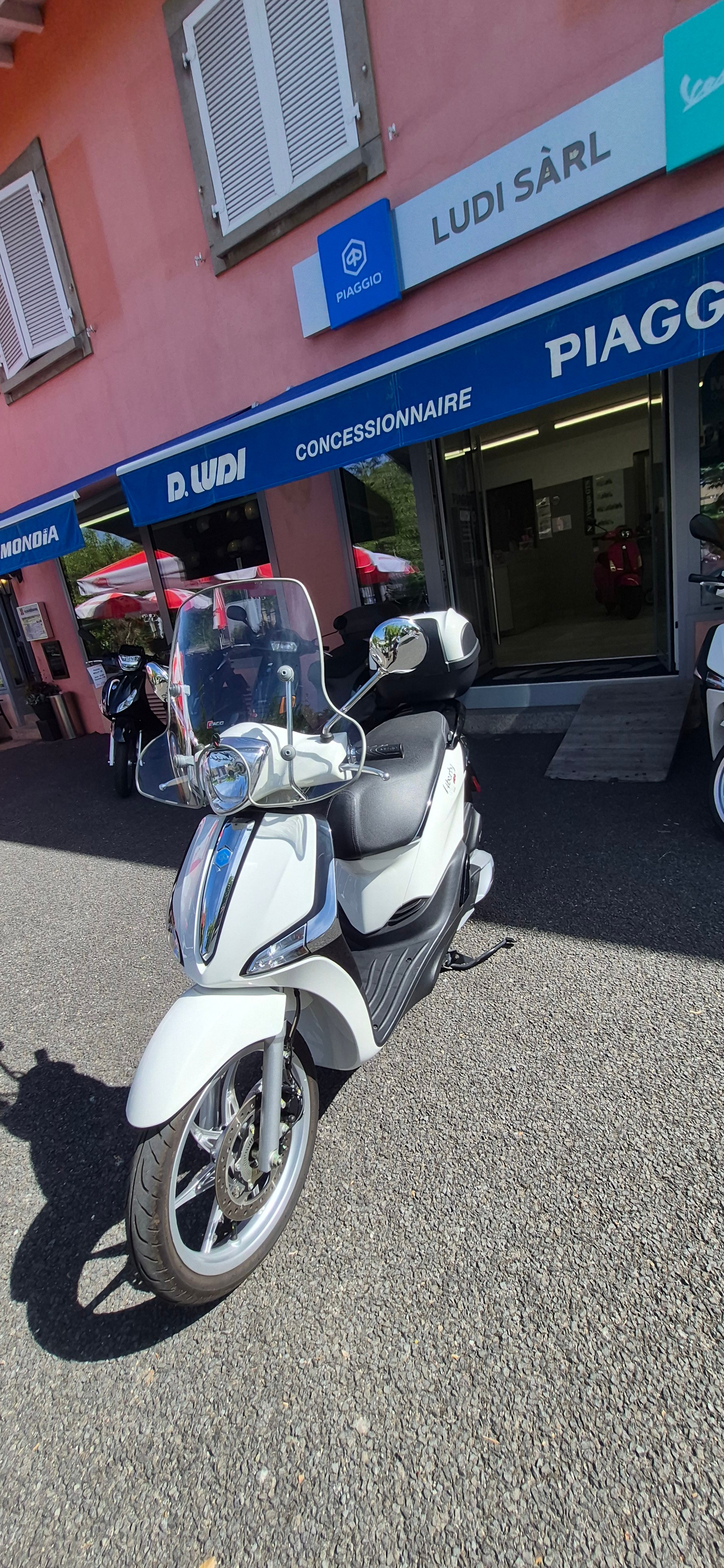 PIAGGIO Liberty 125-image-2