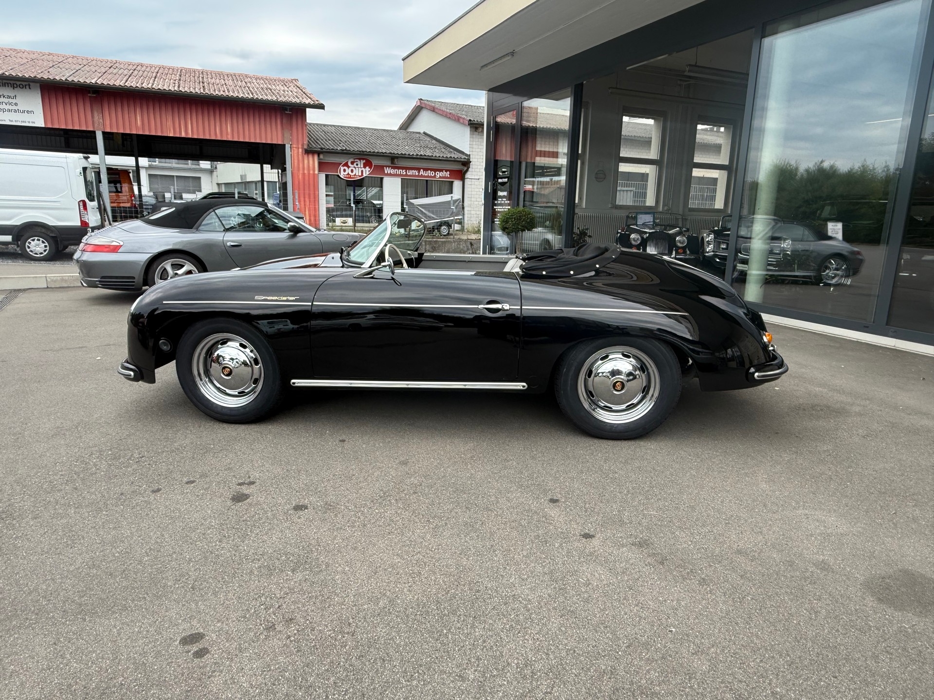 PORSCHE Speedster 1600 Replica-image-1