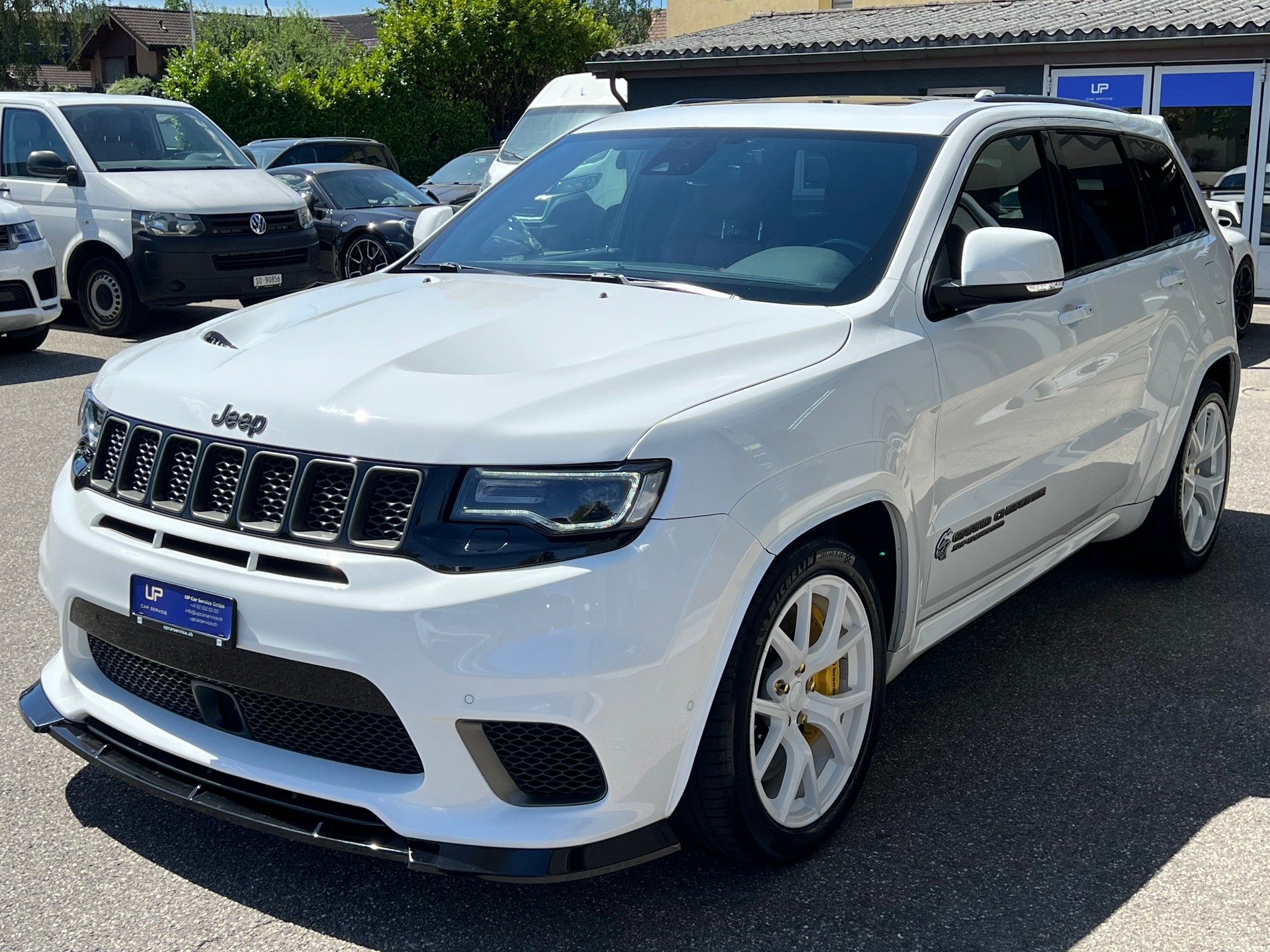 JEEP Grand Cherokee 6.2 V8 HEMI Trackhawk Automatic-showroom-element-1