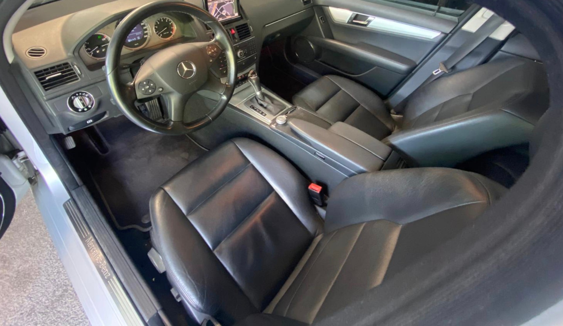 MERCEDES-BENZ C 230 Avantgarde-image-8