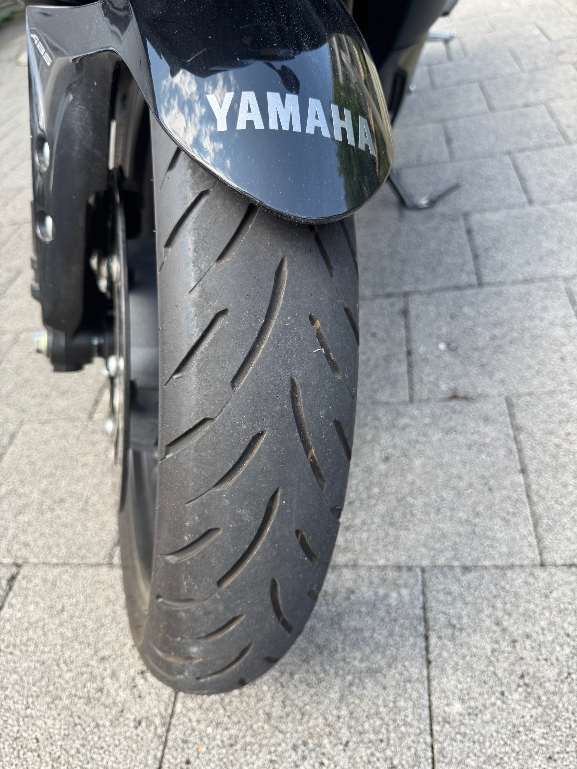YAMAHA YZF-R3-image-5