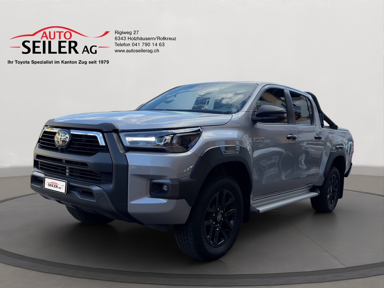 TOYOTA Hilux 2.8D-4D MHEV Invincible Double Cab 4x4 A-showroom-element-1