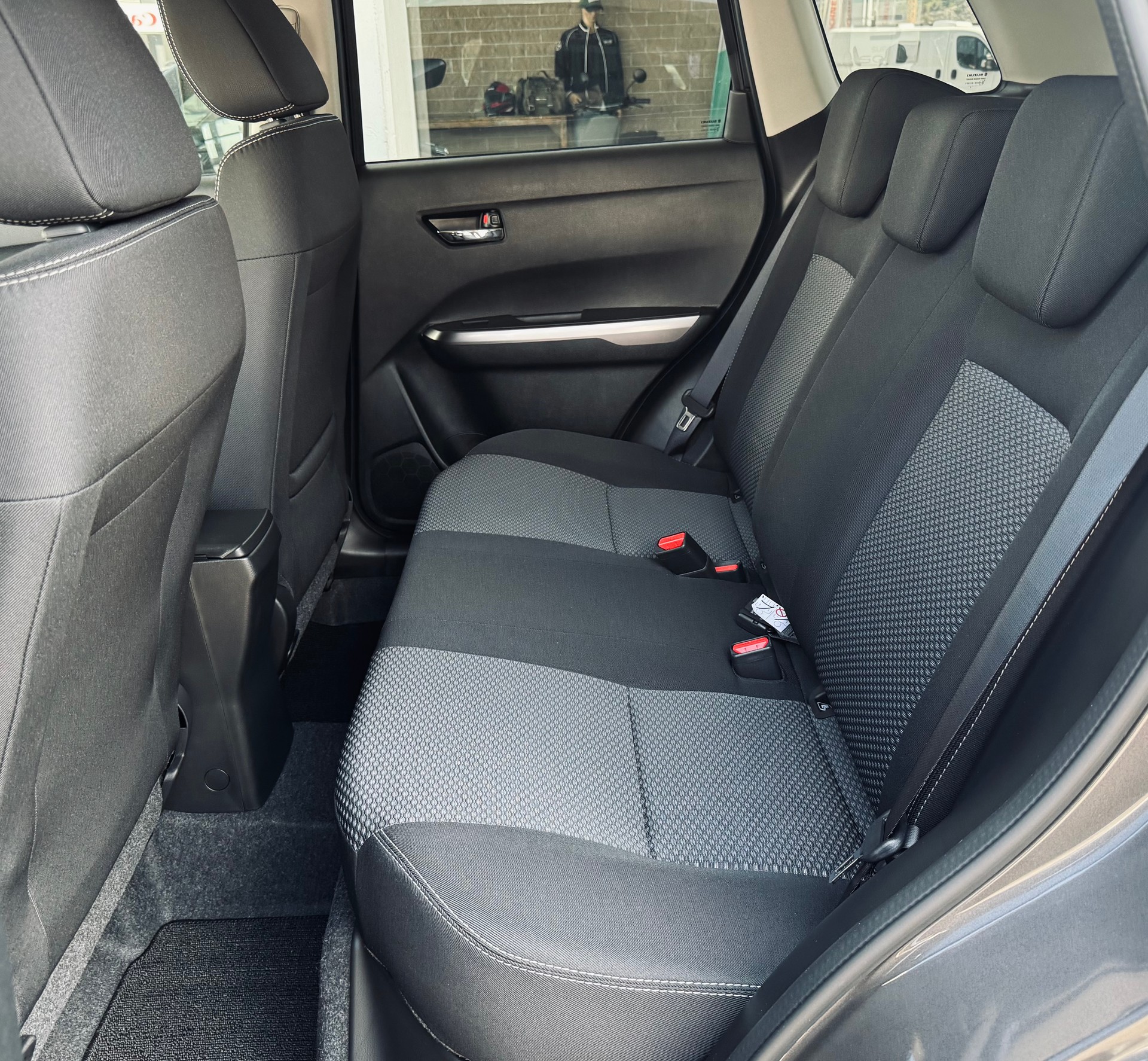 SUZUKI Vitara 1.4T Hybrid 4x4-image-8