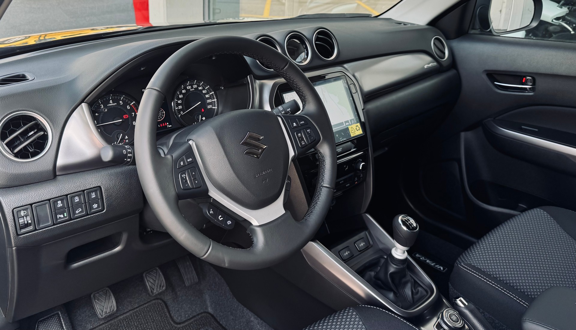 SUZUKI Vitara 1.4T Hybrid 4x4-image-6