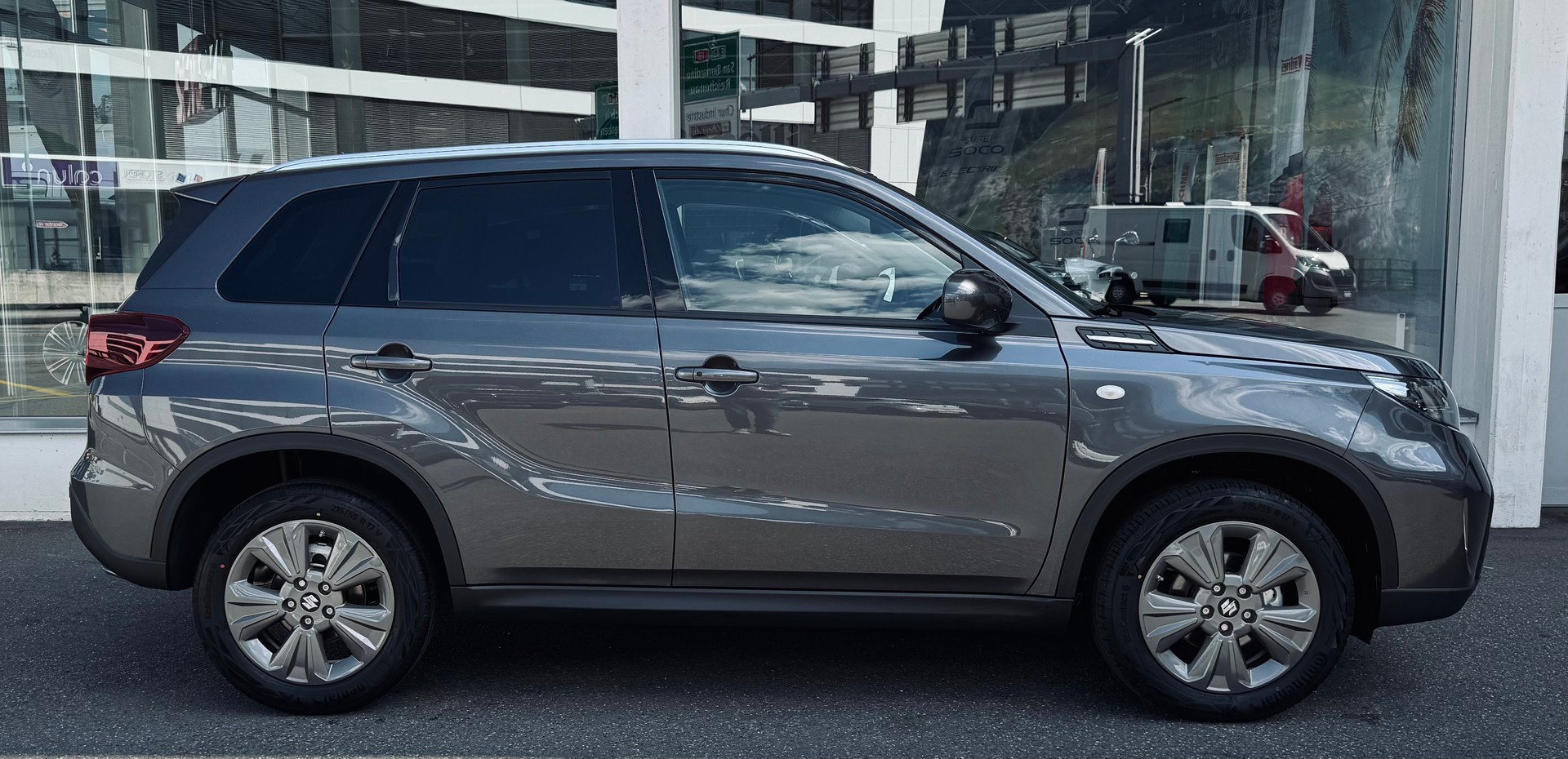 SUZUKI Vitara 1.4T Hybrid 4x4-showroom-element-1