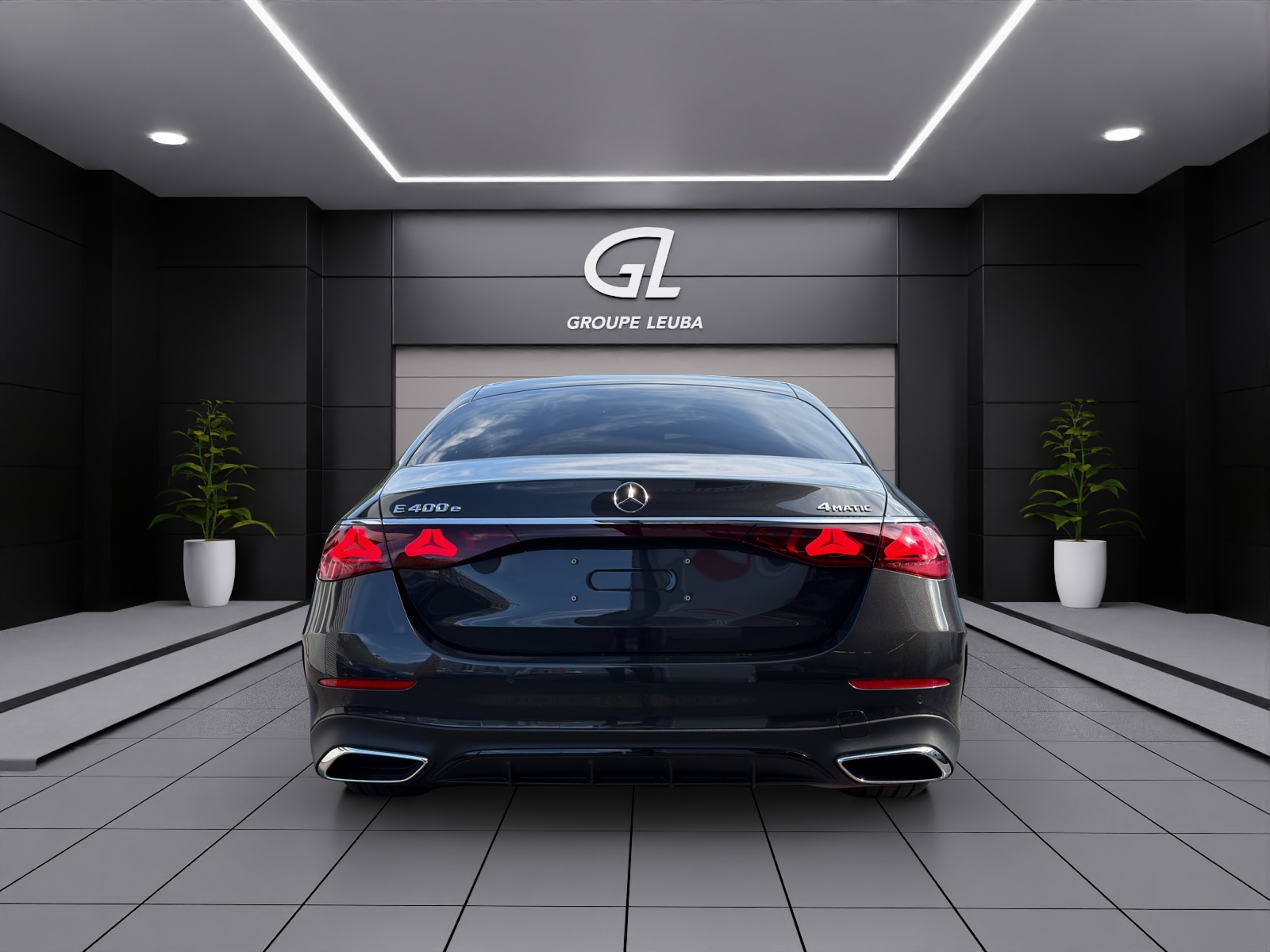 MERCEDES-BENZ E 400 e 4Matic 9G-Tronic-image-4