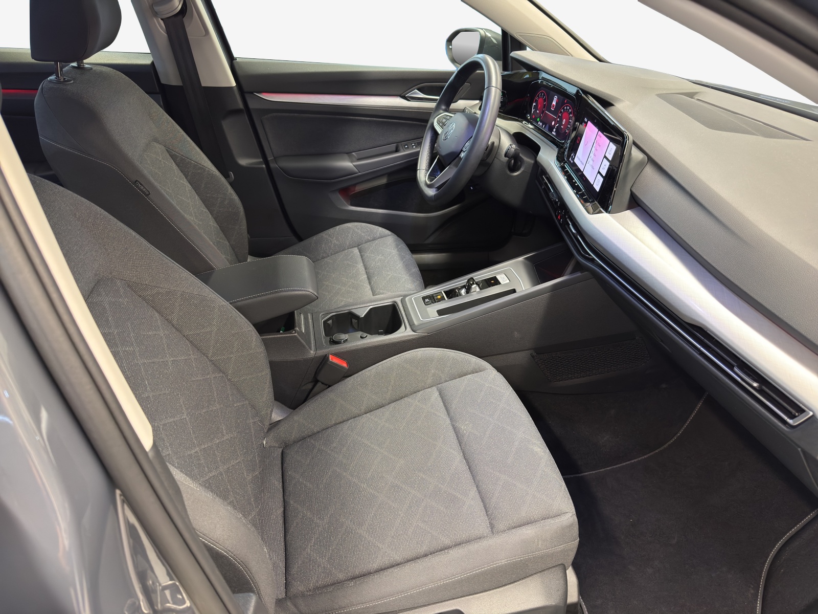 VW Golf Variant 1.5 eTSI mHEV Life-image-14