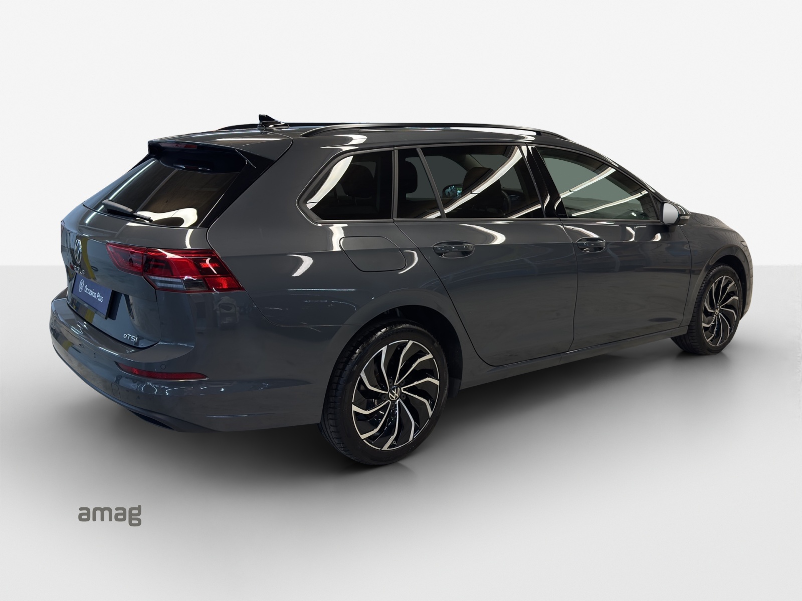 VW Golf Variant 1.5 eTSI mHEV Life-image-4