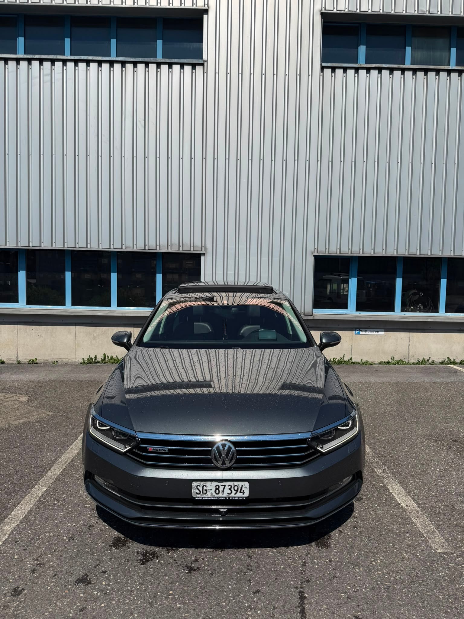 VW Passat 2.0 TDI BMT Highline DSG 4Motion-showroom-element-1