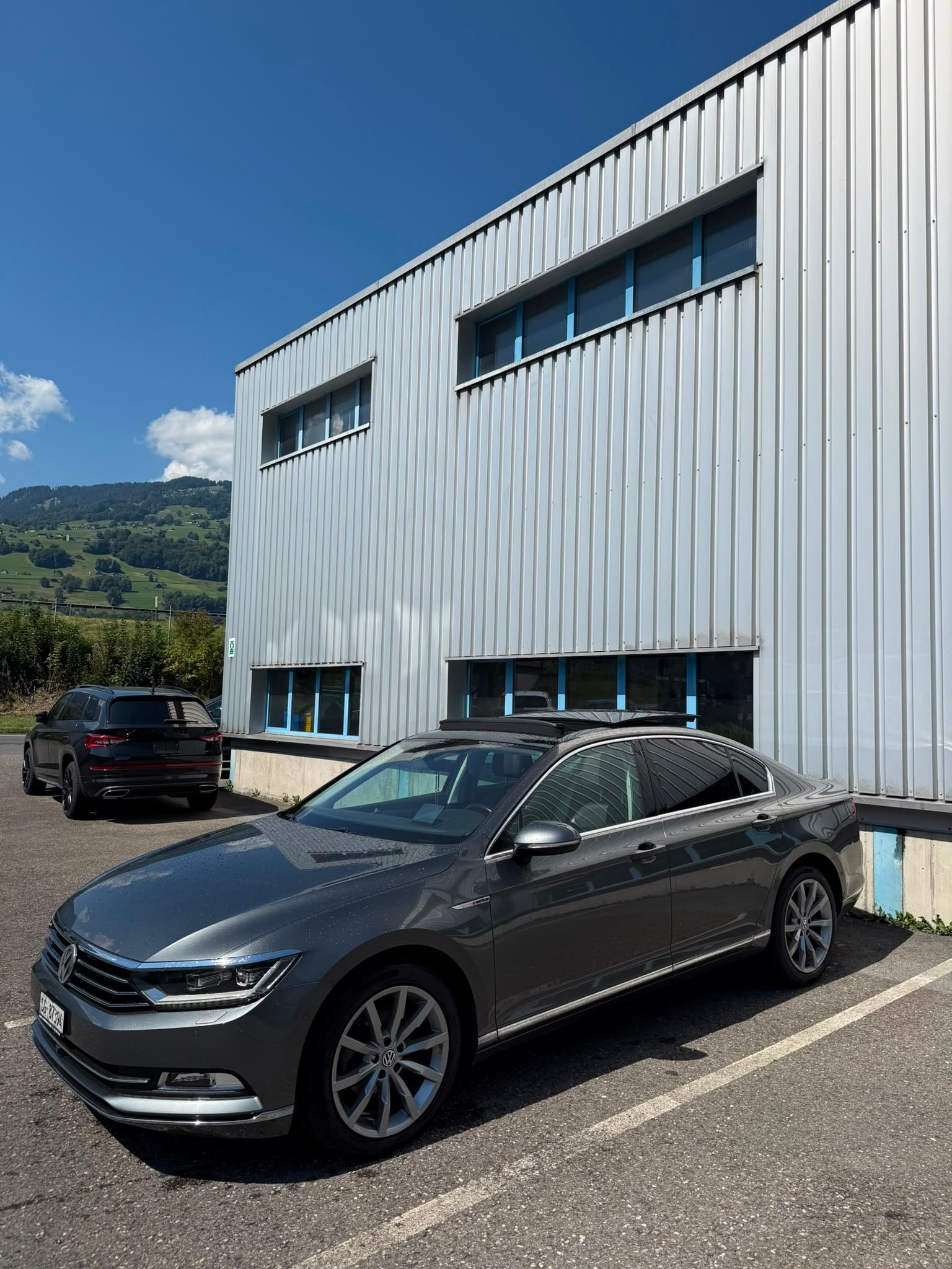 VW Passat 2.0 TDI BMT Highline DSG 4Motion-showroom-element-2
