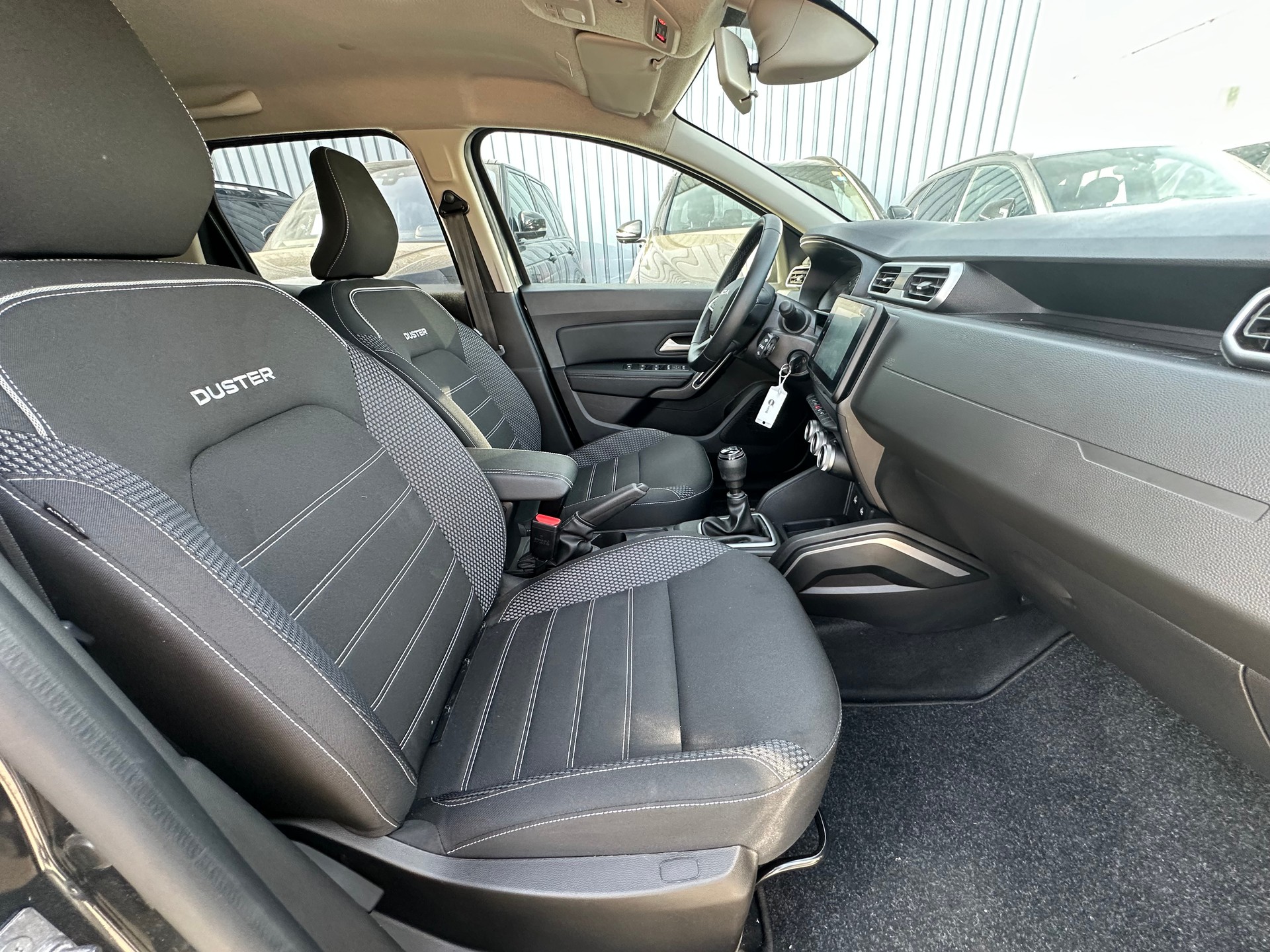 DACIA DUSTER TCe JOURNEY 4x2 l 131 PS-image-19