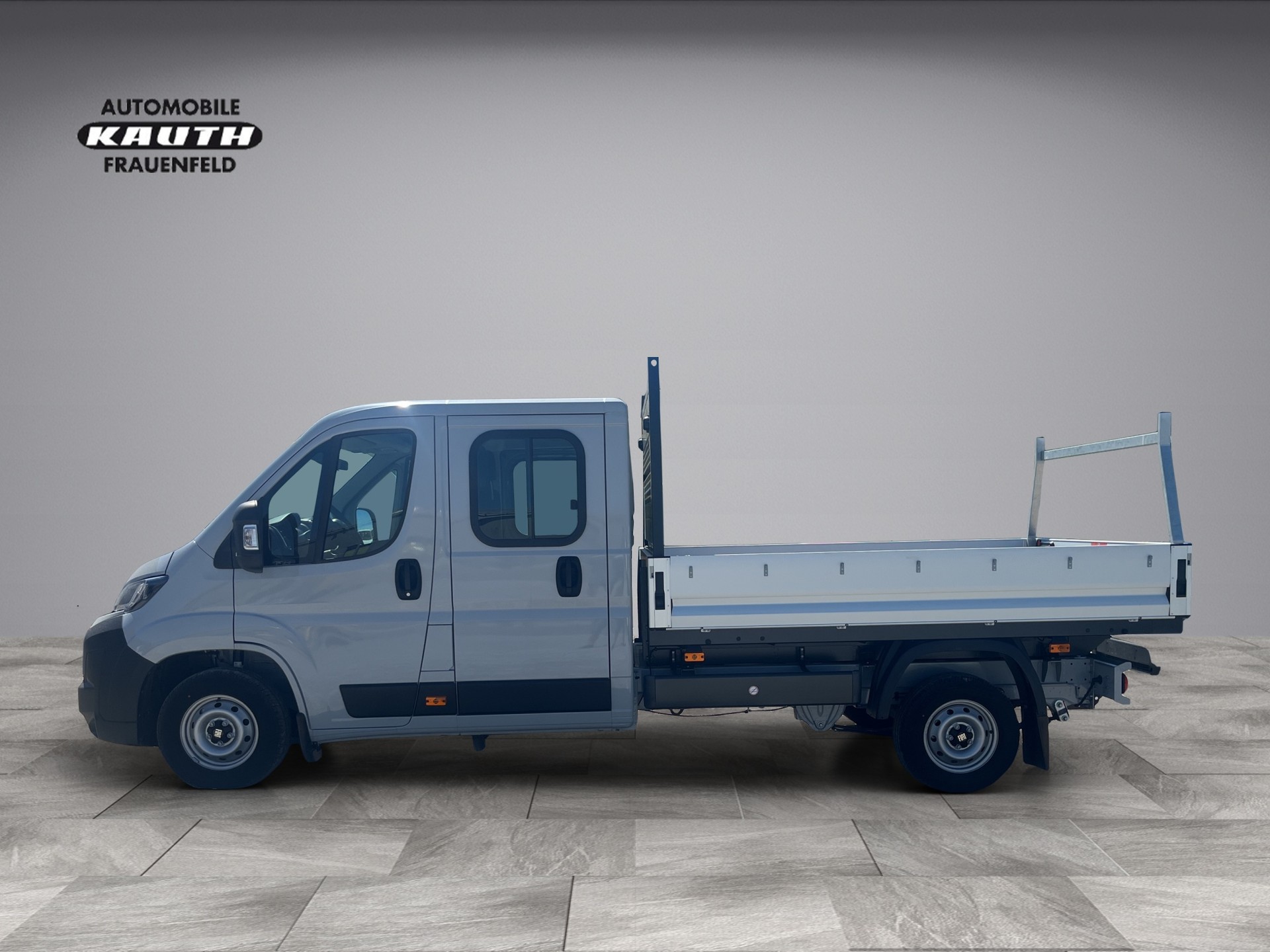 FIAT Brücke, Doppelkabiner, 7 Plätzer-showroom-element-1