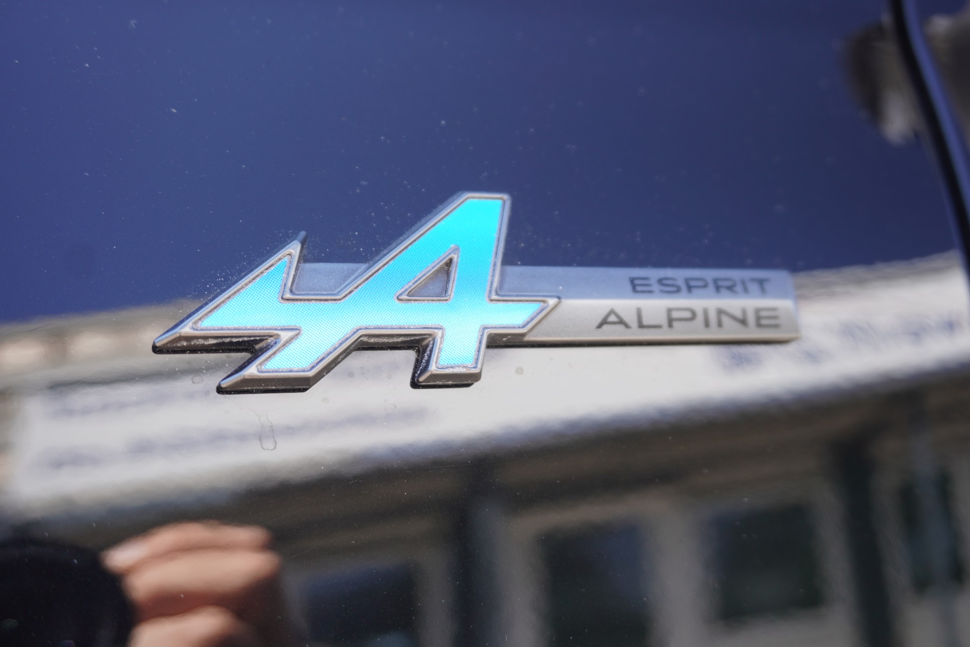 RENAULT Austral 1.2 HEV 200 Iconic Esprit Alpine A-image-9