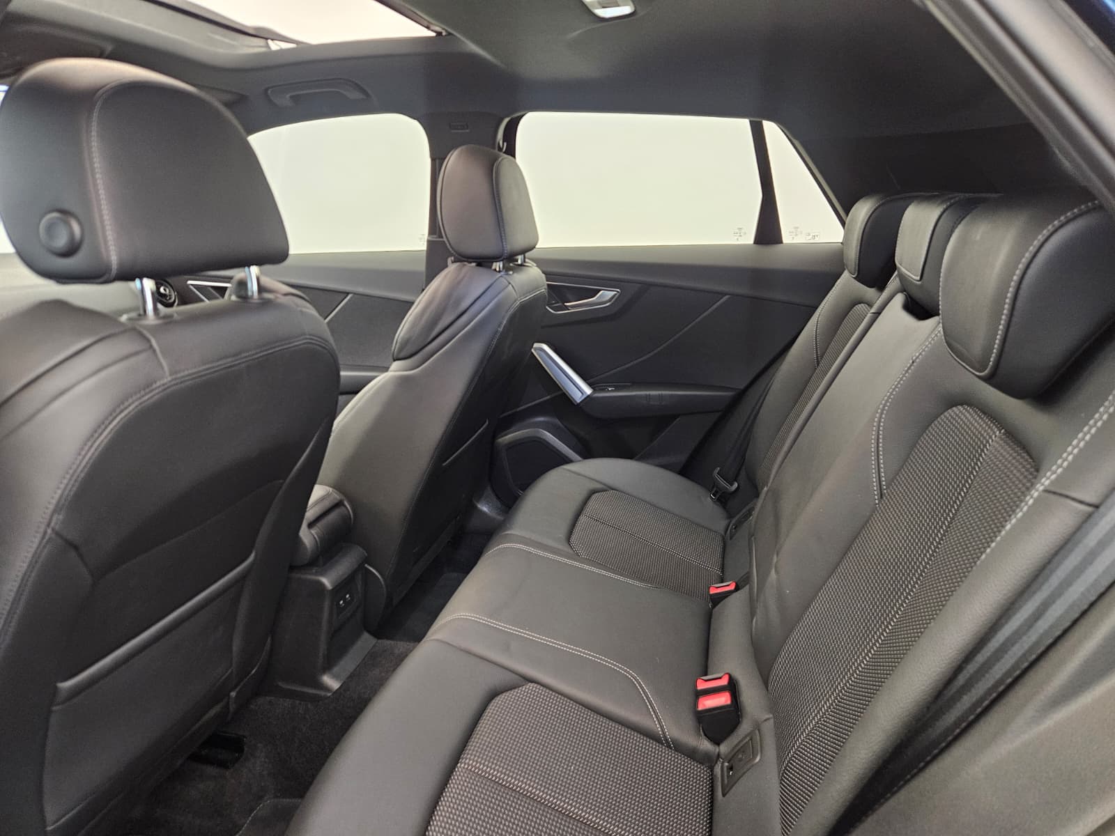 AUDI Q2 35 TFSI advanced S-tronic-image-12