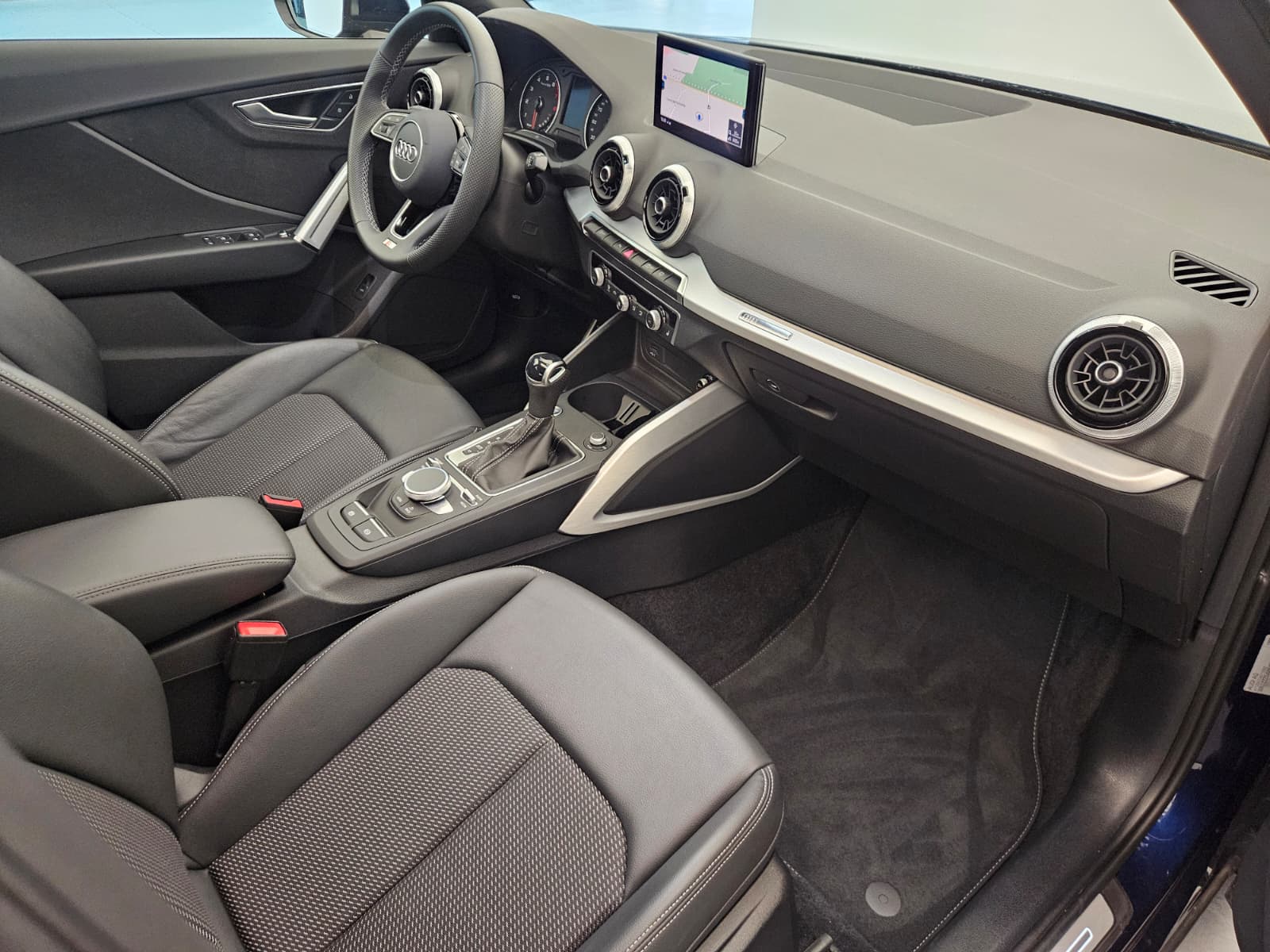 AUDI Q2 35 TFSI advanced S-tronic-image-11