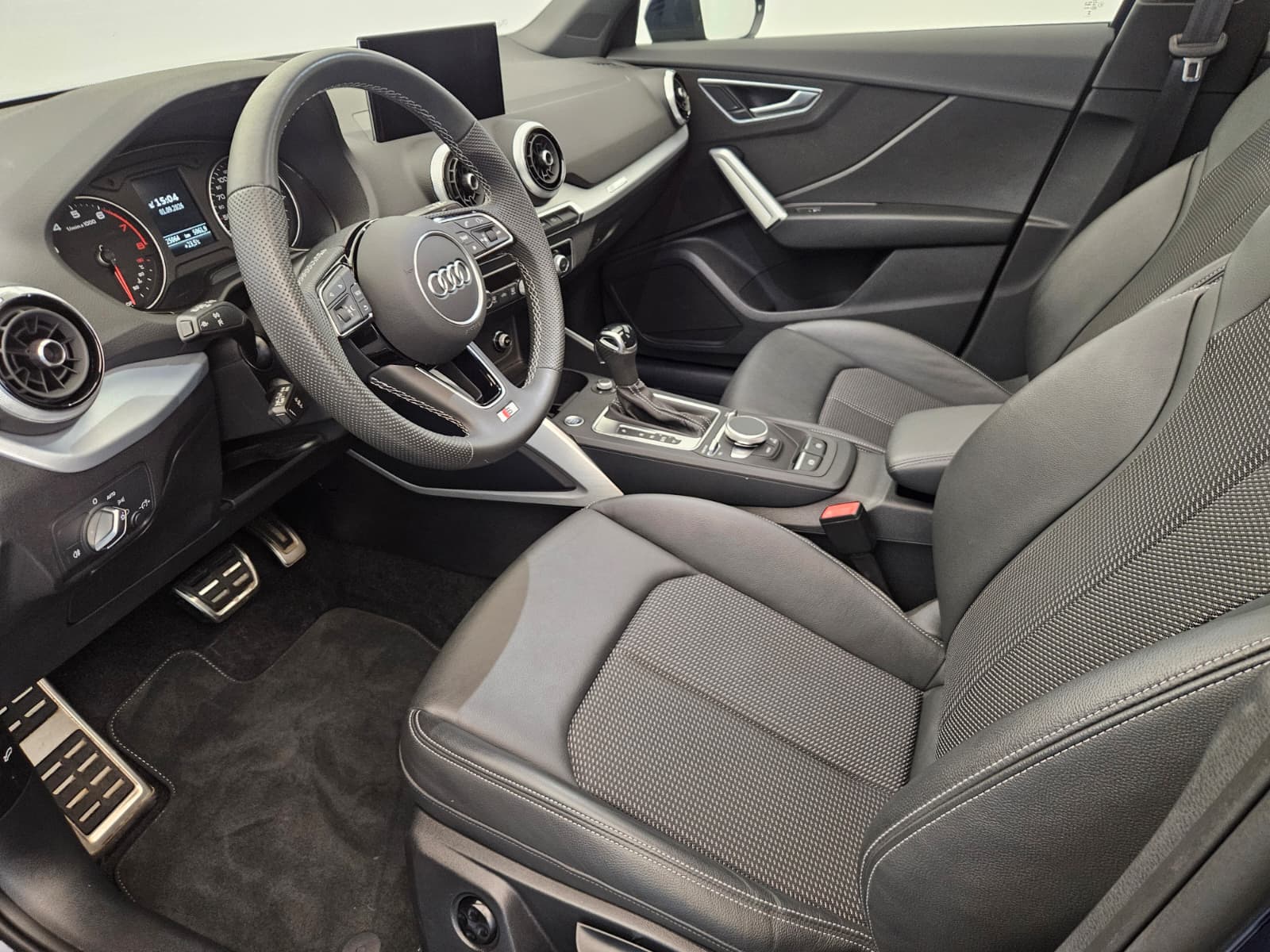 AUDI Q2 35 TFSI advanced S-tronic-image-10