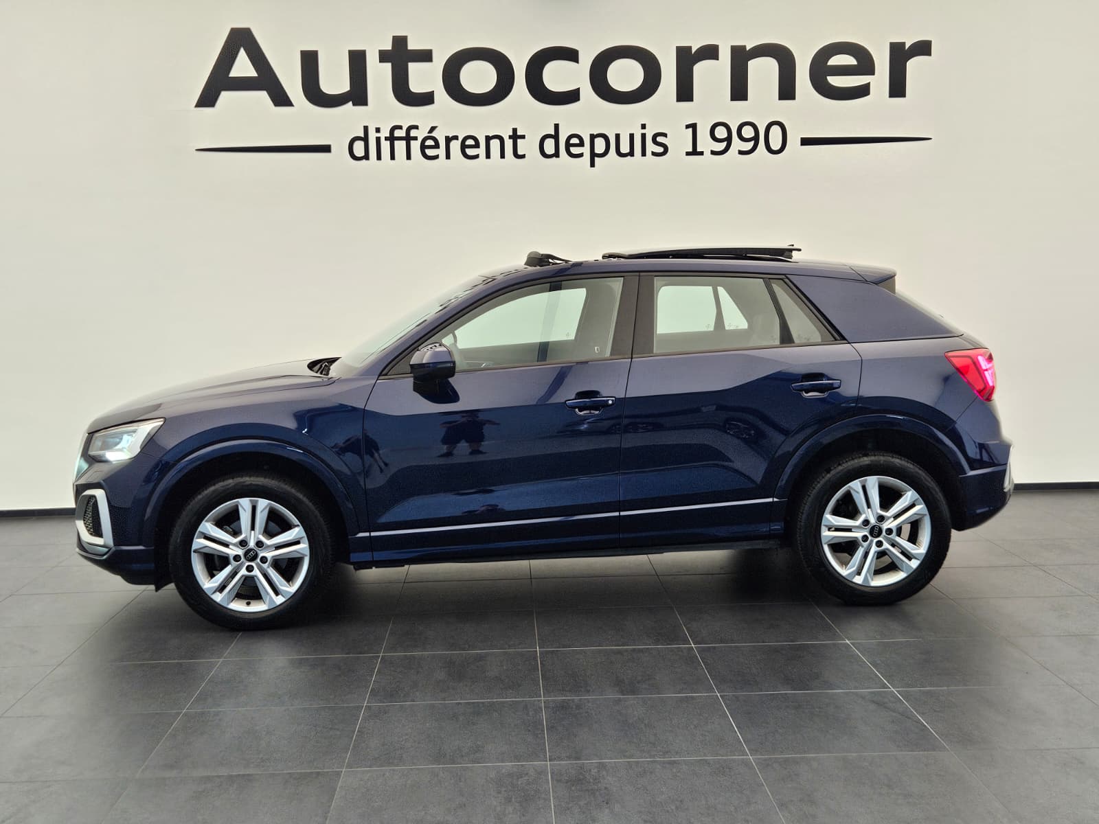 AUDI Q2 35 TFSI advanced S-tronic-showroom-element-1
