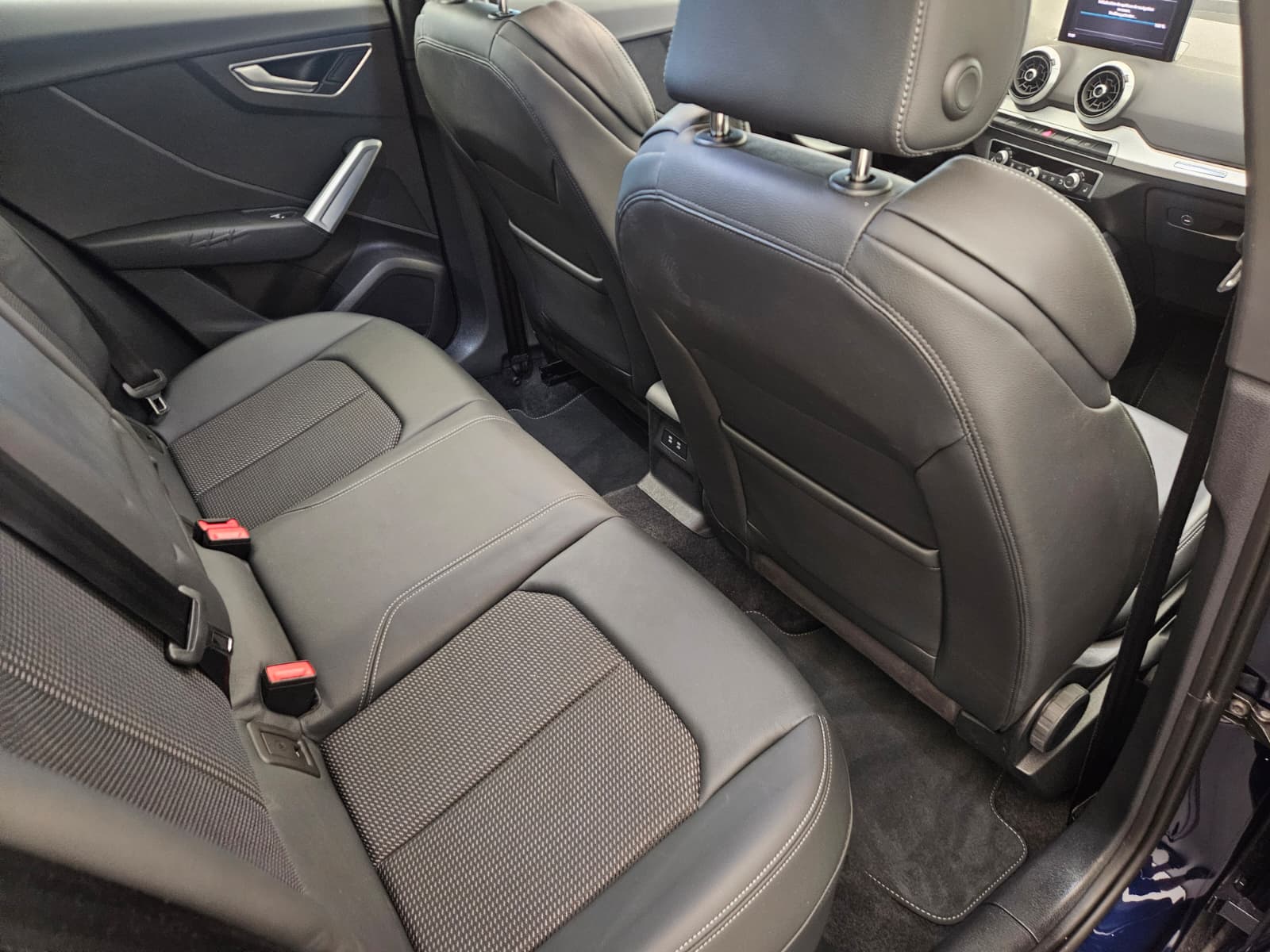AUDI Q2 35 TFSI advanced S-tronic-image-13