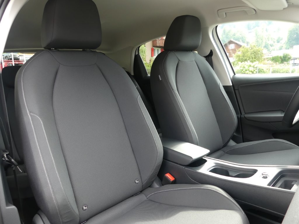 VW ID.Polo 52 kWh Life Edition One-image-10