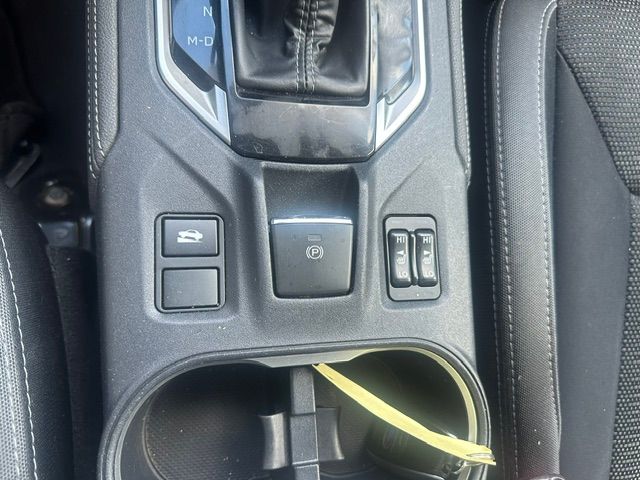 SUBARU Impreza 2.0 Swiss Plus AWD Lineartronic-image-16
