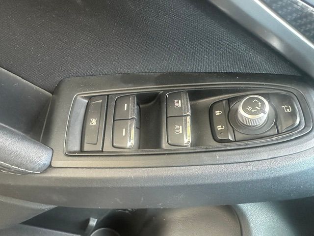 SUBARU Impreza 2.0 Swiss Plus AWD Lineartronic-image-11