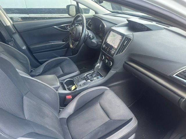 SUBARU Impreza 2.0 Swiss Plus AWD Lineartronic-image-8