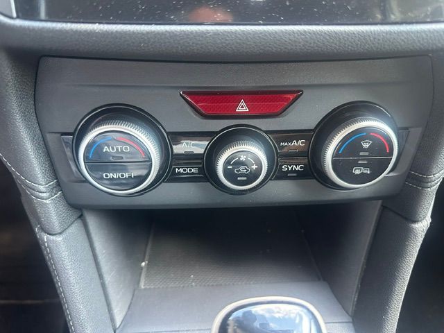 SUBARU Impreza 2.0 Swiss Plus AWD Lineartronic-image-13