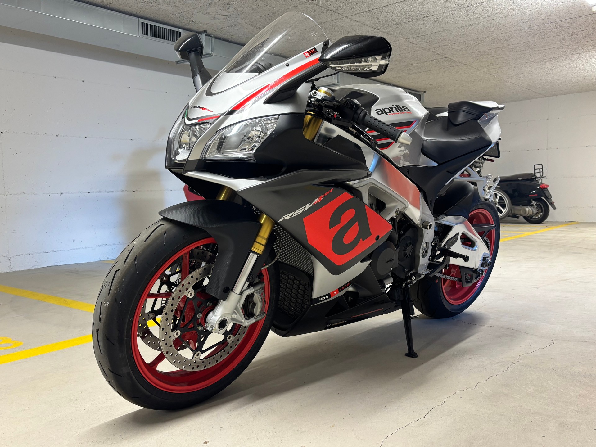 APRILIA RSV4 RR-image-0