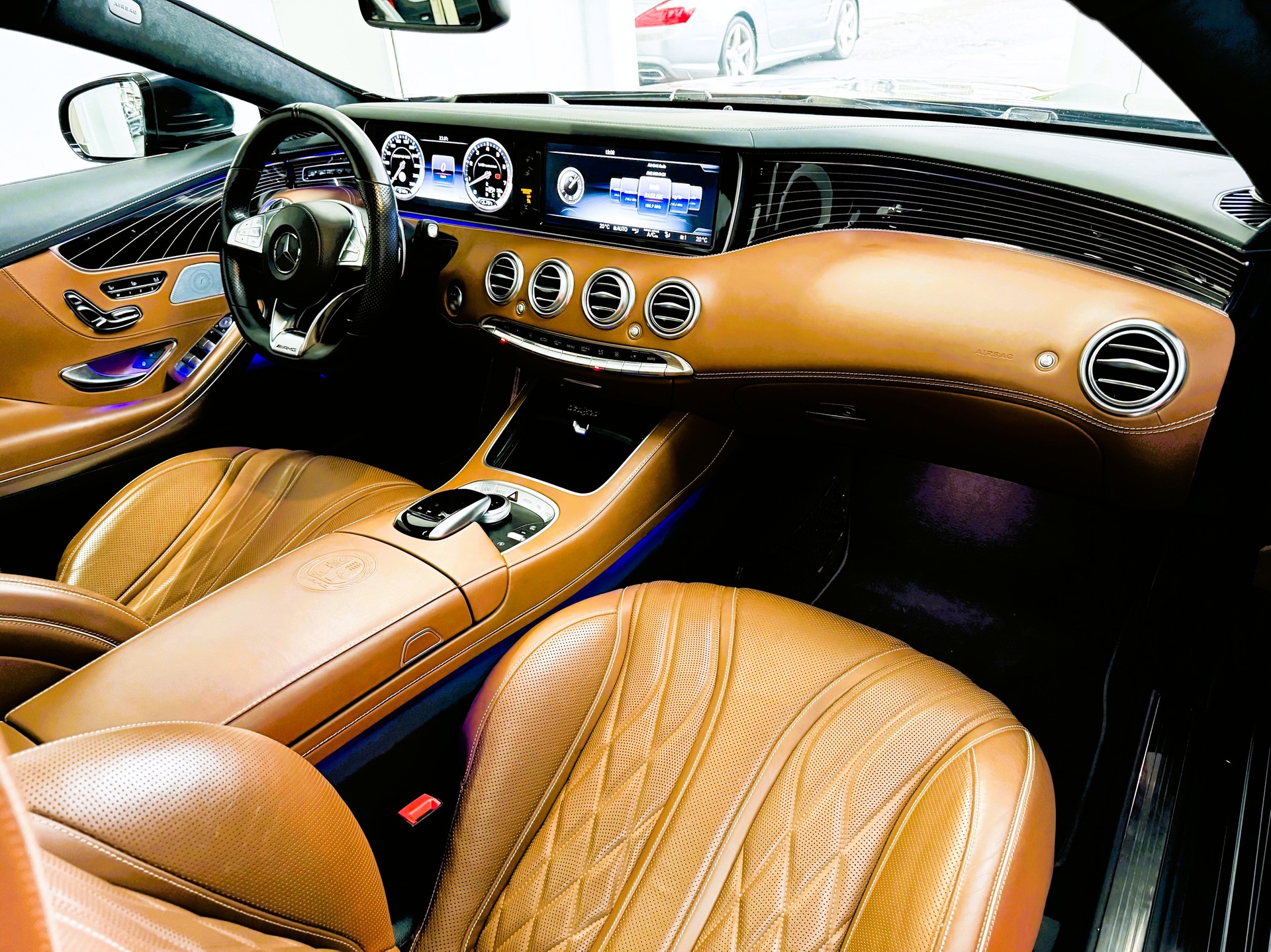 MERCEDES-BENZ S 63 AMG Coupé 4Matic Speedshift MCT-image-12