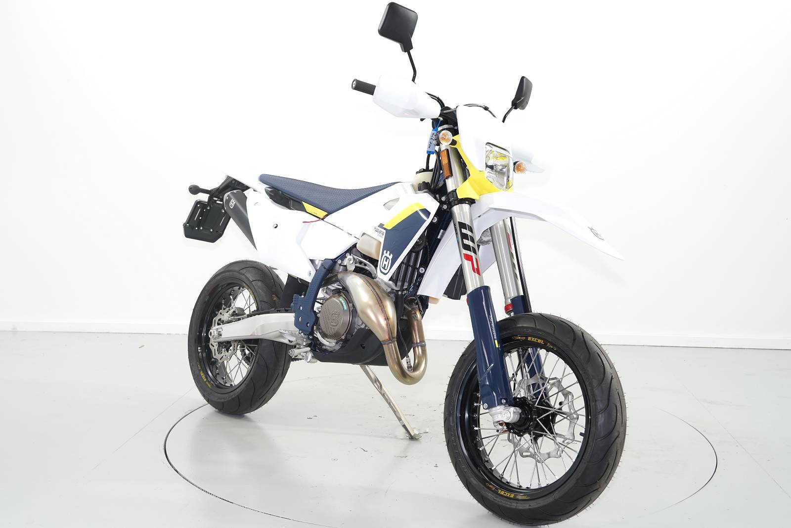 HUSQVARNA TE 300i 2t Supermoto-image-1